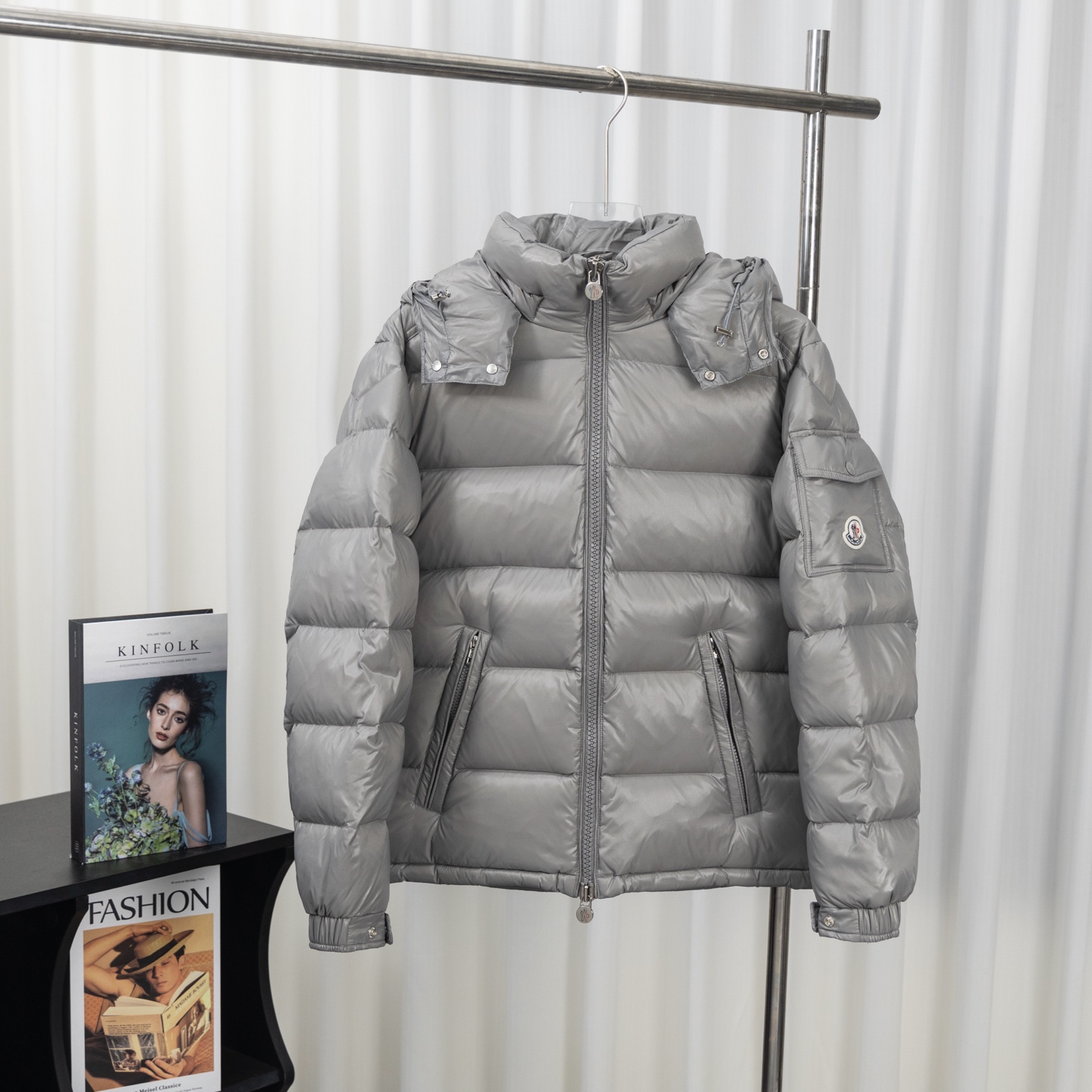 Moncler Maya 短款羽绒服 - 高性能デザイン