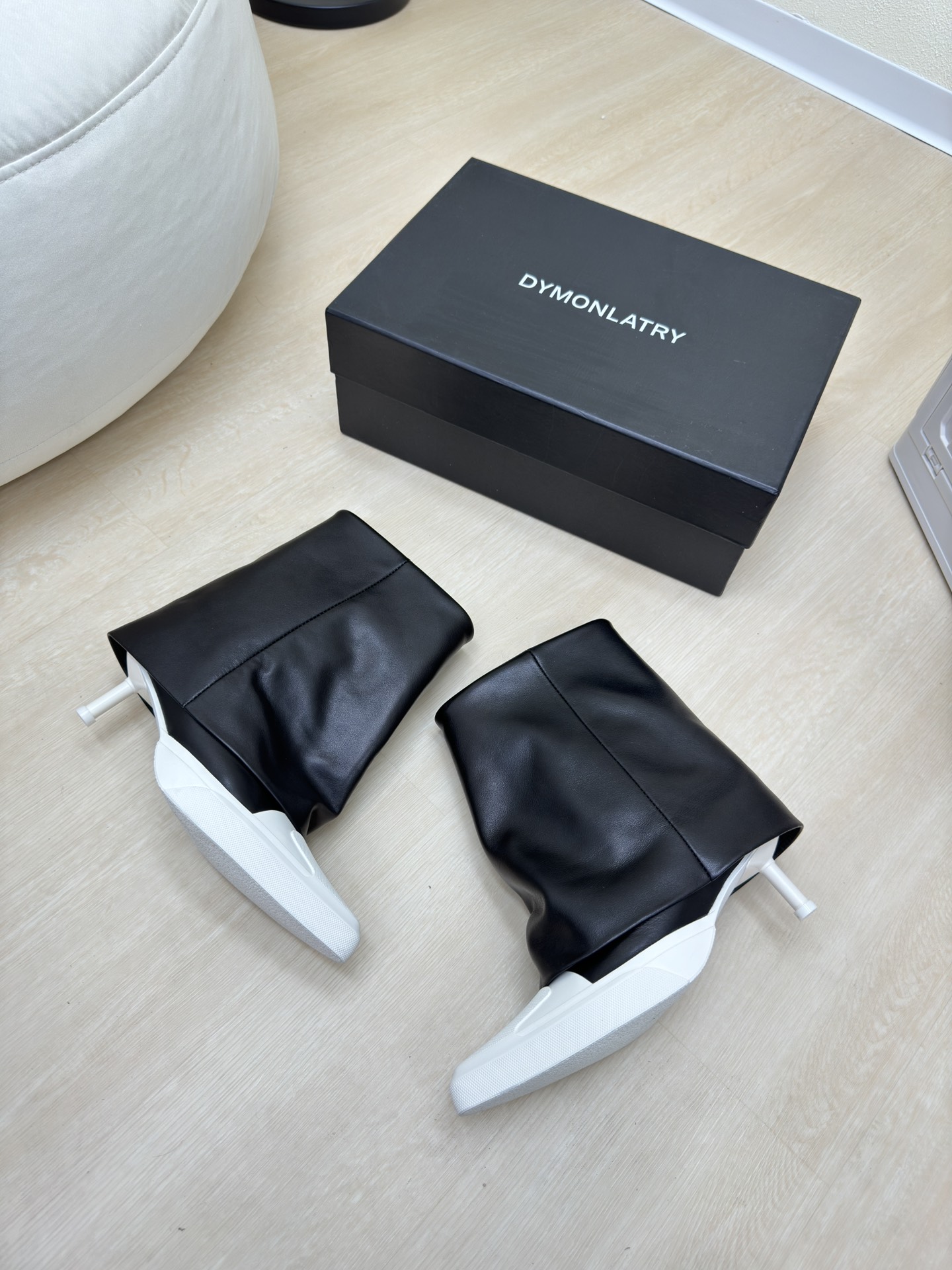 Luxury Designer Brand Shoes: Dym*nlatry Collection Highlights Black, National Tide, and Quality Craftsmanship - 图片 7