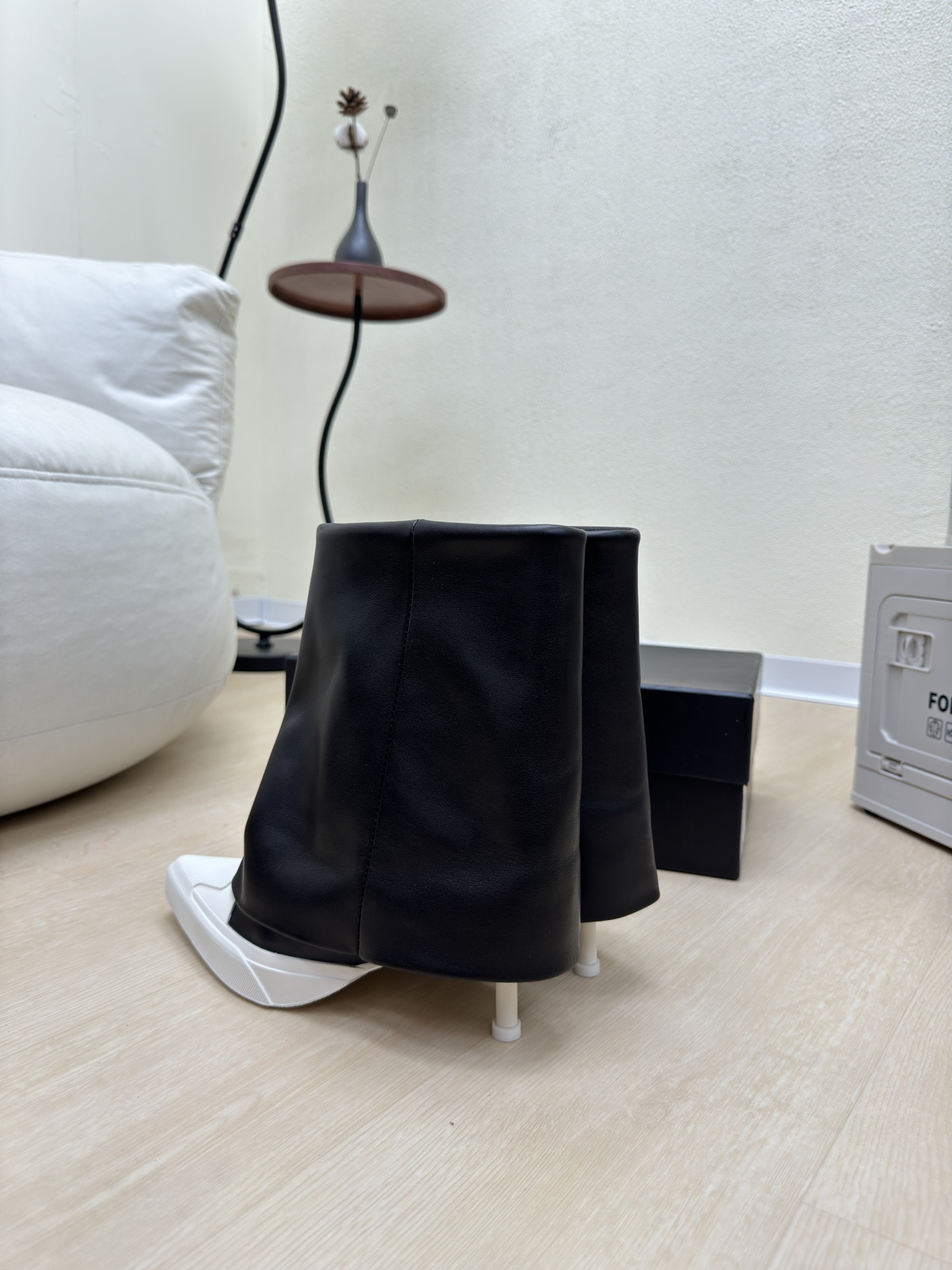 Luxury Designer Brand Shoes: Dym*nlatry Collection Highlights Black, National Tide, and Quality Craftsmanship - 图片 6