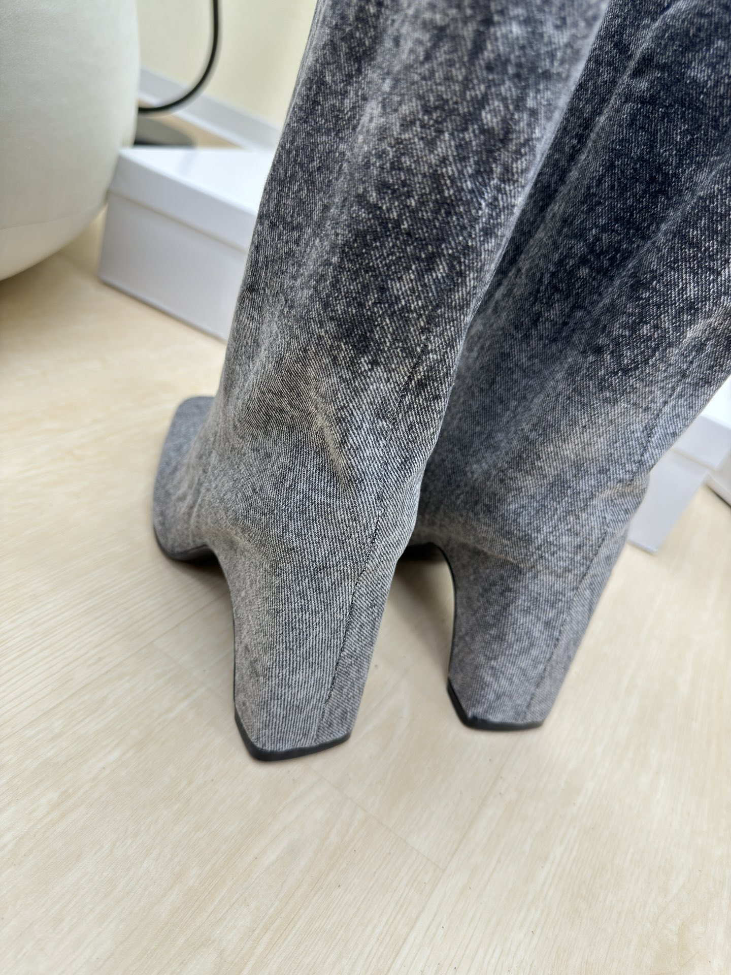 Parisian Brand Coperni: Elegant Boots in Black, Flawless Tailoring, Limited Availability - 图片 9