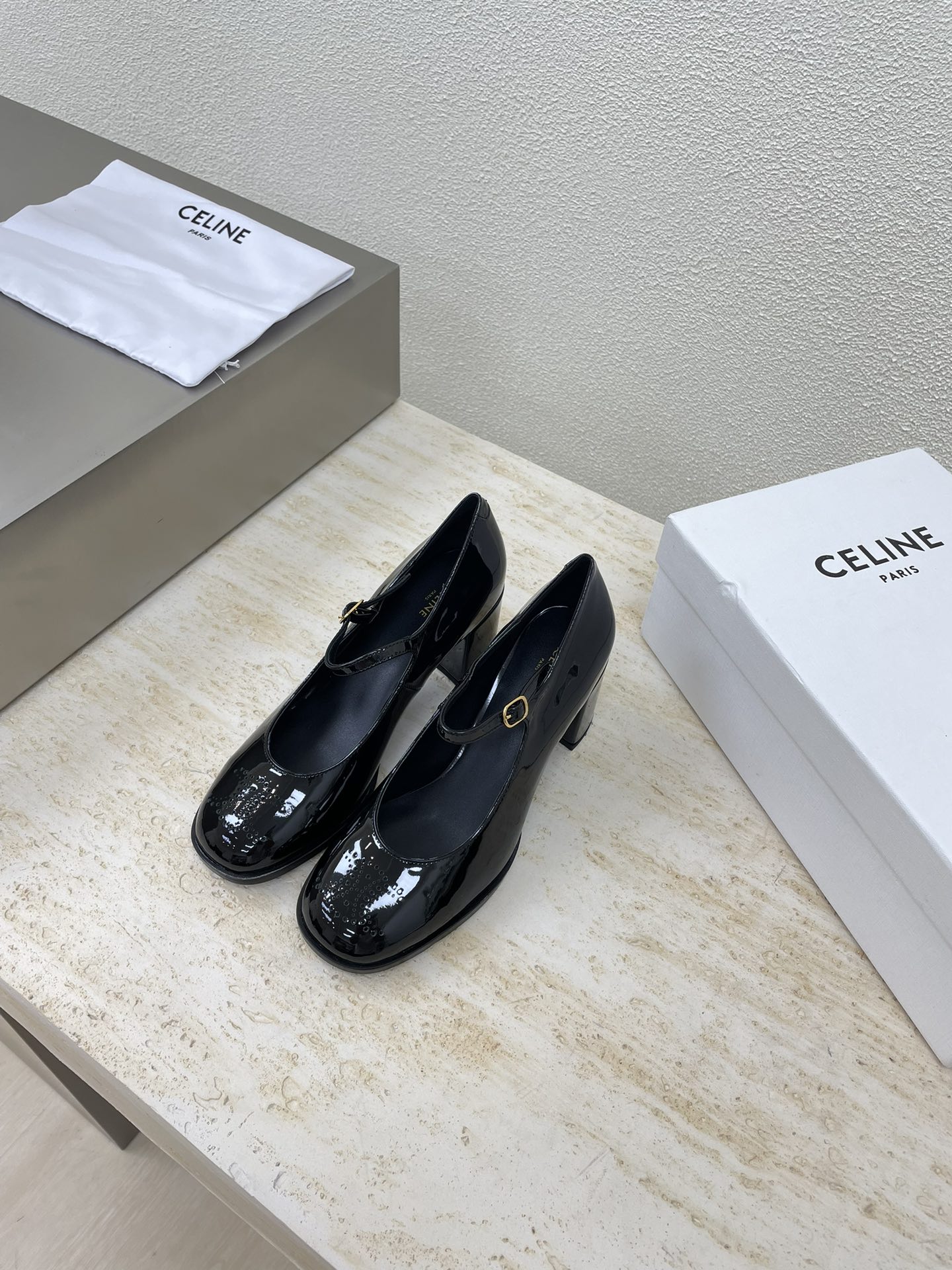 Celine Sandals Single Layer Shoes Replica Online
 Black Genuine Leather Lambskin Patent Sheepskin Summer Collection