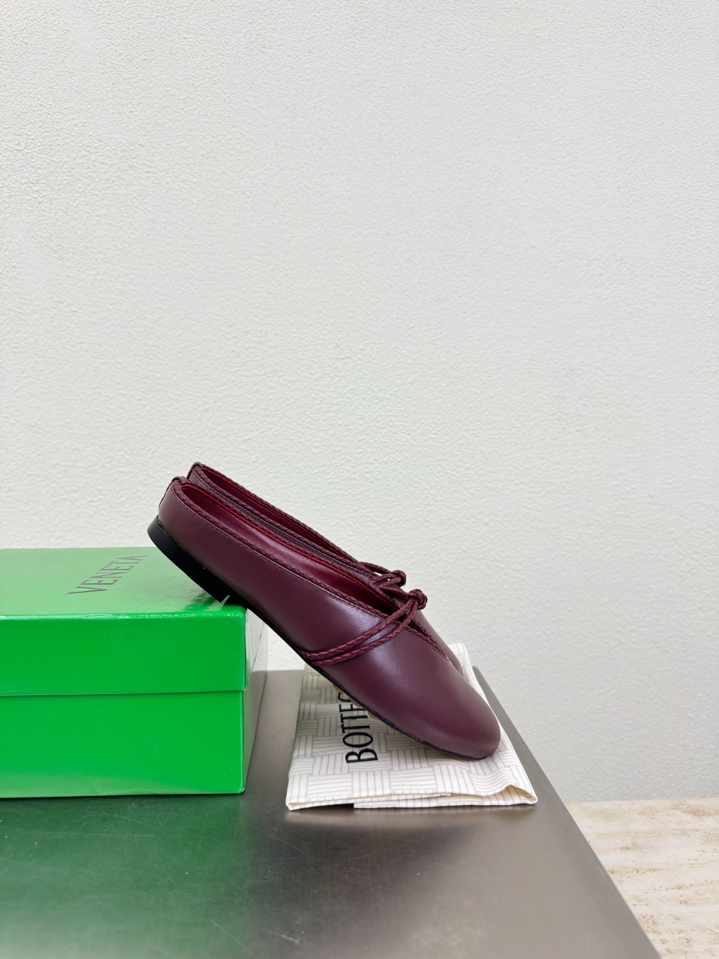 高版本出厂Bottega Veneta/BV F065 2026ss新款结绳玛丽珍半包拖鞋乐福鞋 高定的