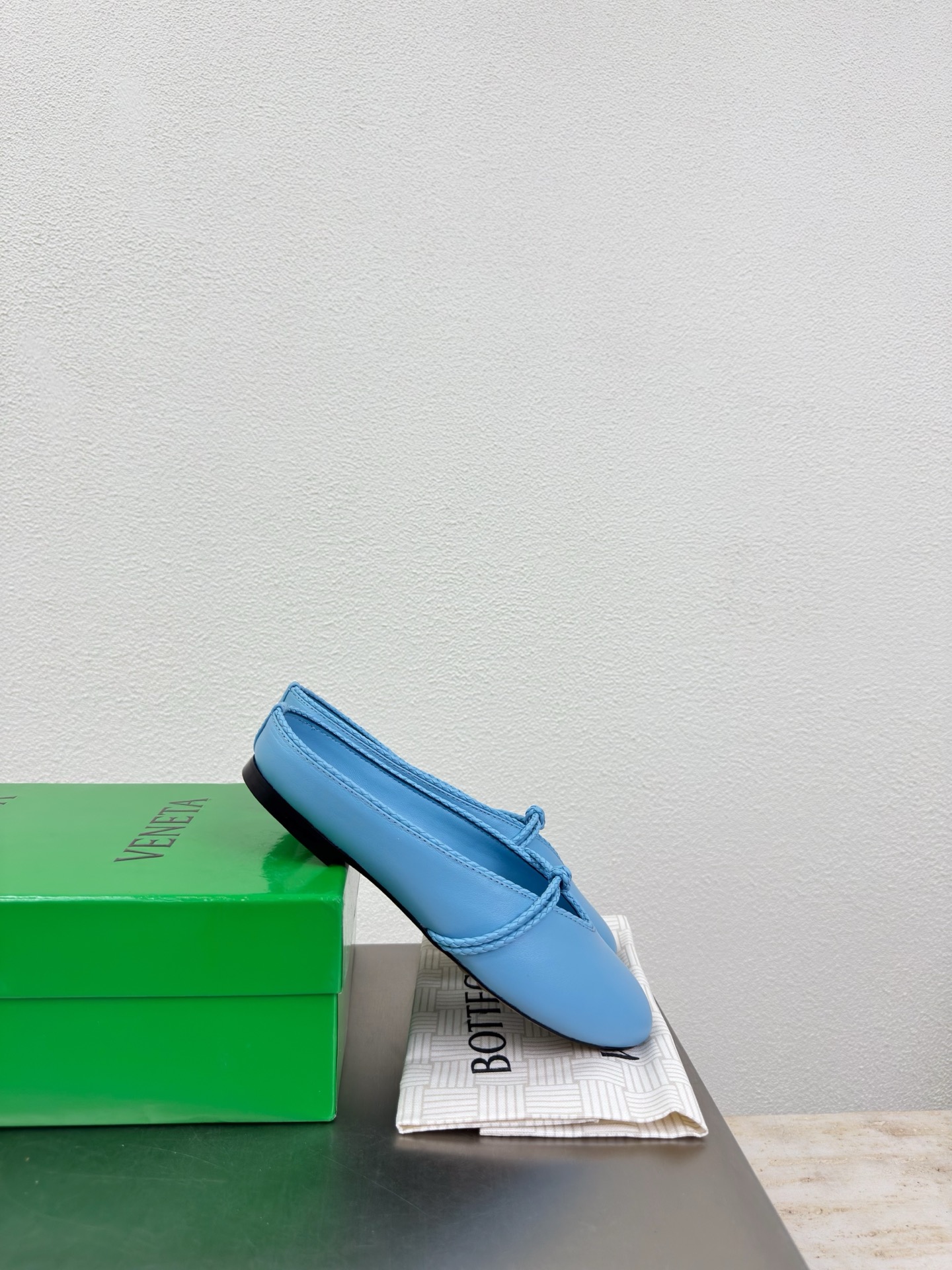 高版本出厂Bottega Veneta/BV F065 2026ss新款结绳玛丽珍半包拖鞋乐福鞋 高定的