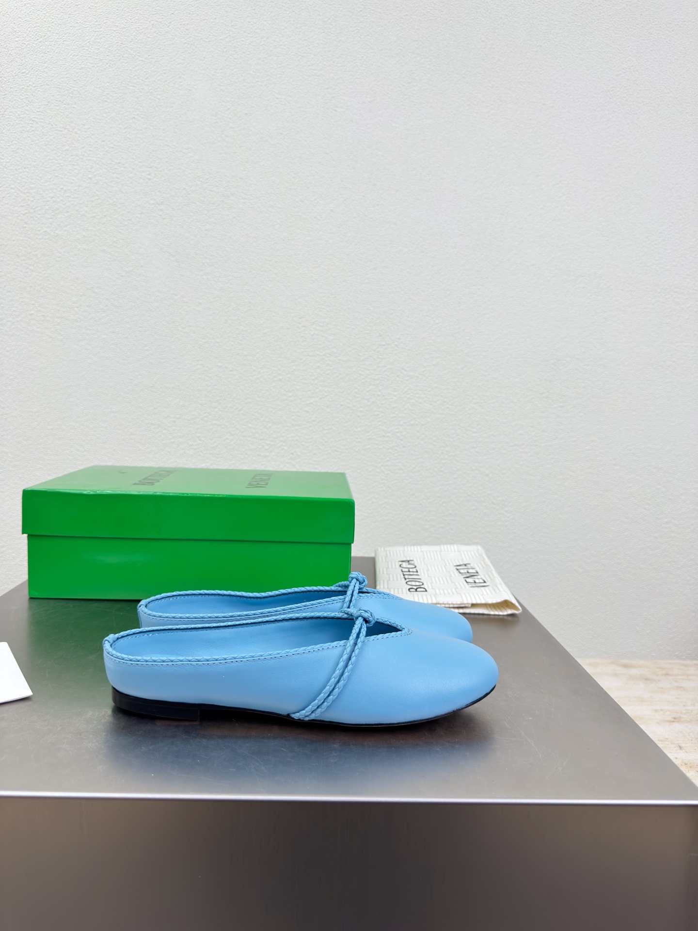 高版本出厂Bottega Veneta/BV F065 2026ss新款结绳玛丽珍半包拖鞋乐福鞋 高定的