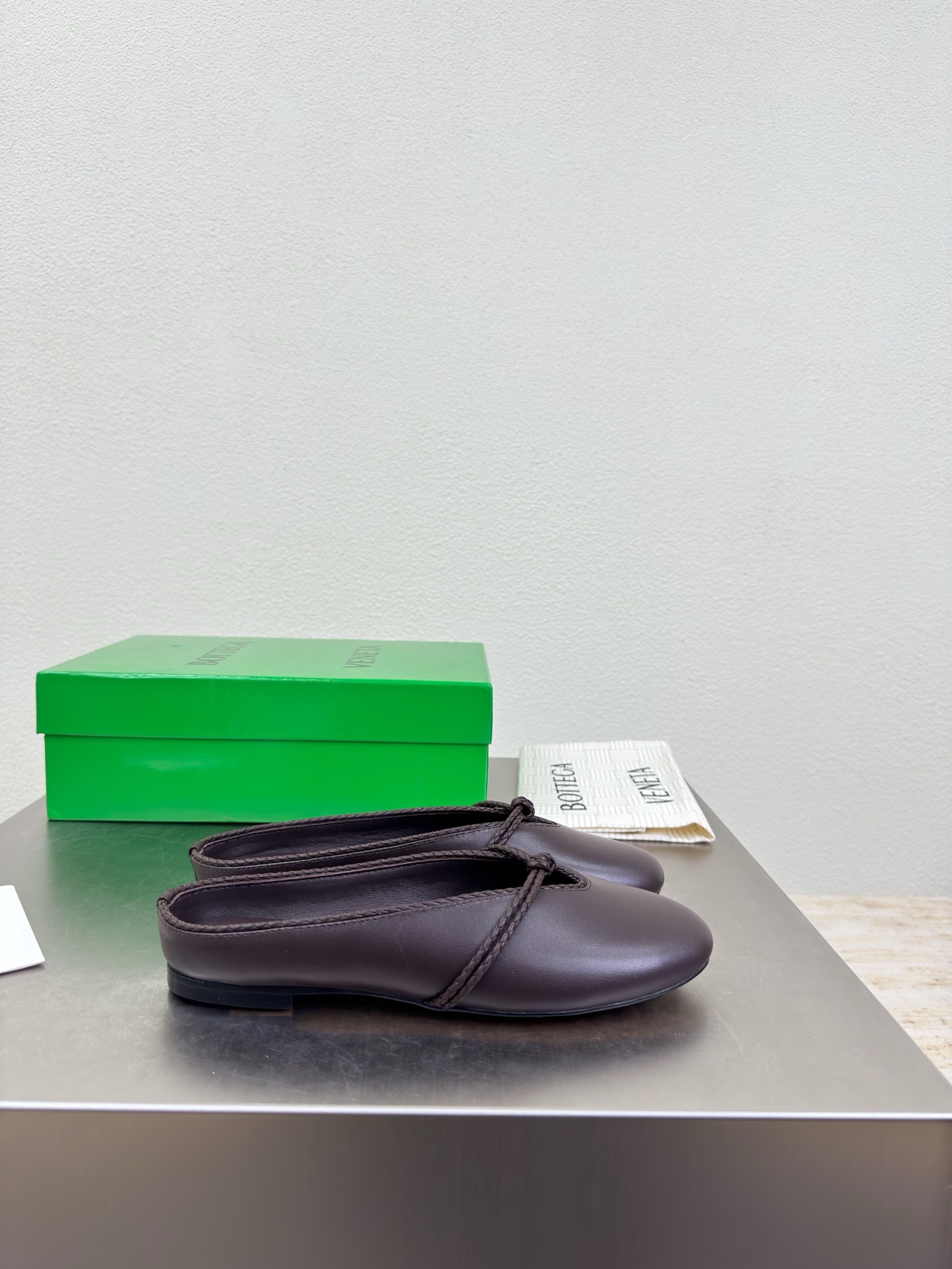 高版本出厂Bottega Veneta/BV F065 2026ss新款结绳玛丽珍半包拖鞋乐福鞋 高定的