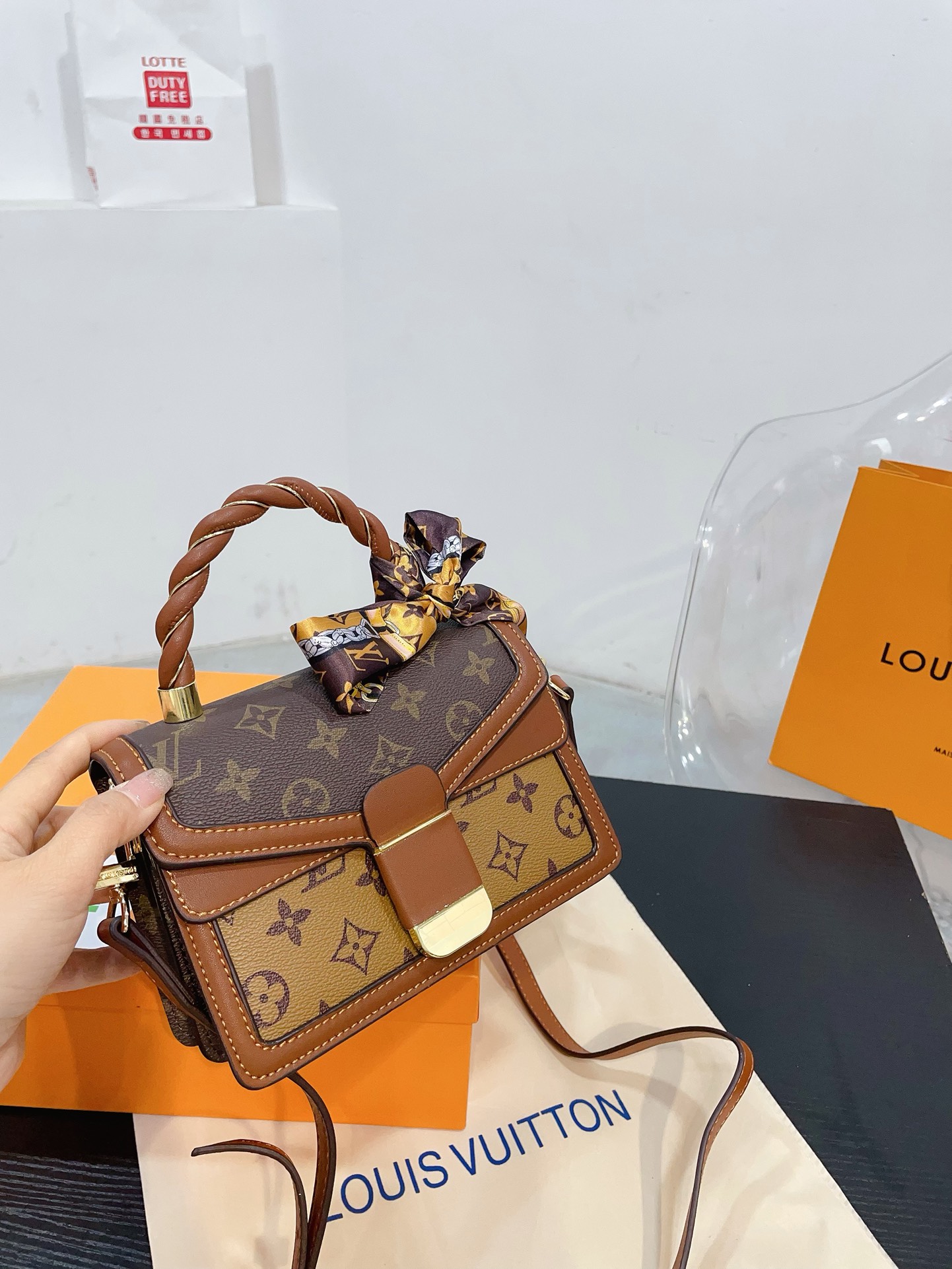 Louis Vuitton Sacs À Main Sacs À Bandoulière & À Épaule Vintage