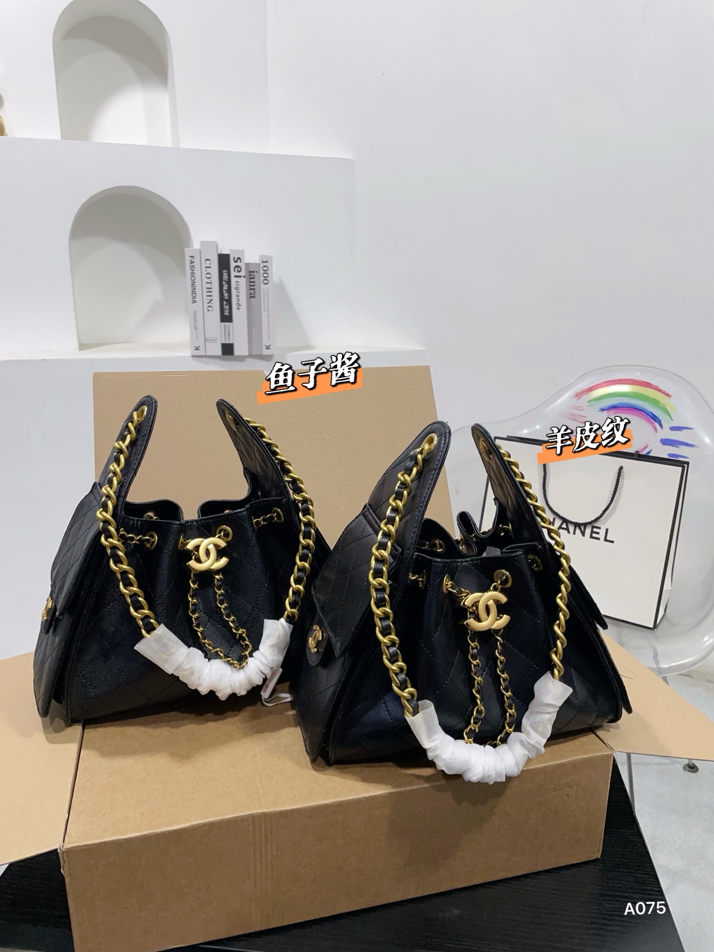 285 | Size 22×15 Folding Box Caviar | Chanel 25bag | But This Time The 25bag Is Really Fashionable. Although The Capacity Is Small, It Is Just Right For Daily Outings. The Same Style As Jennie Is Popular In Fashion Circles. It Is Highly Recommended For Collection Or Daily Carrying