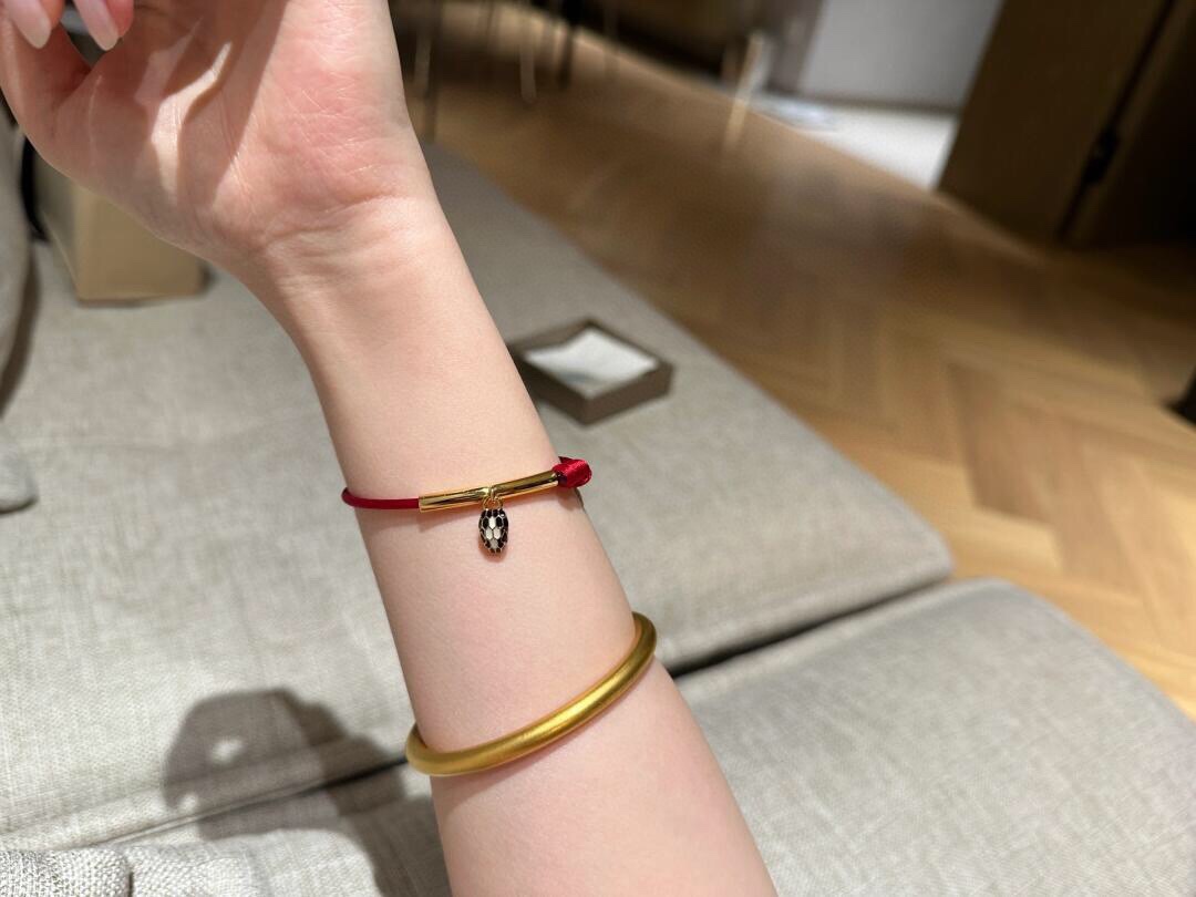 Bvlgari 宝格丽SERPENTI FOREVER红色灵蛇手绳
