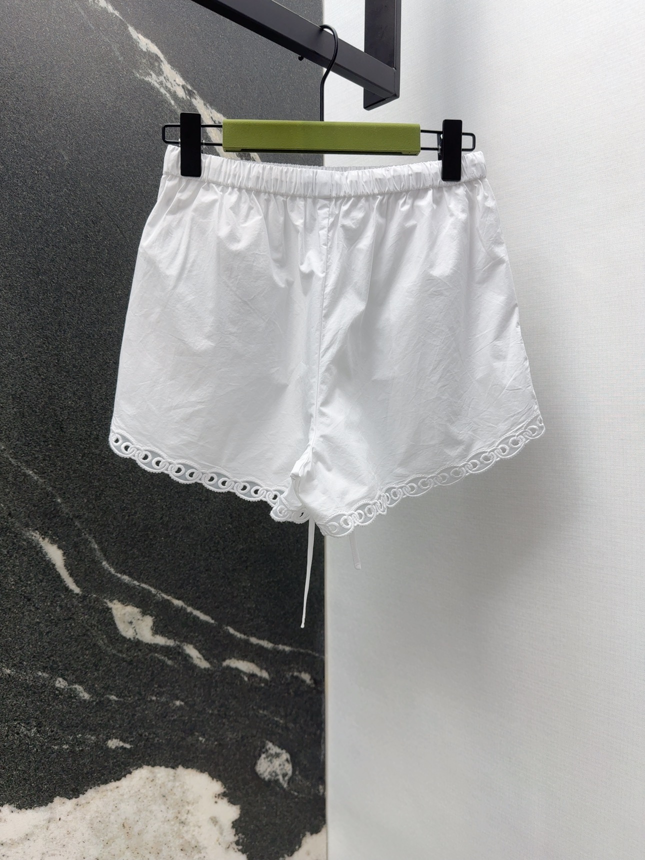 “Versatile Embroidered Shorts for Early Autumn: P644 G25SS Fashion Review” - 图片 6