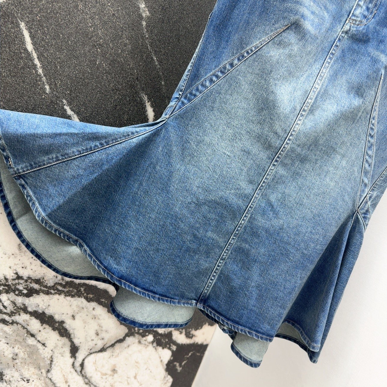 “Retro Cowfish Half-Dress: Stylish, High-Butt-Ass Hips Design with Unique Blue-Stone-Washed Cowboy Face” - 图片 5