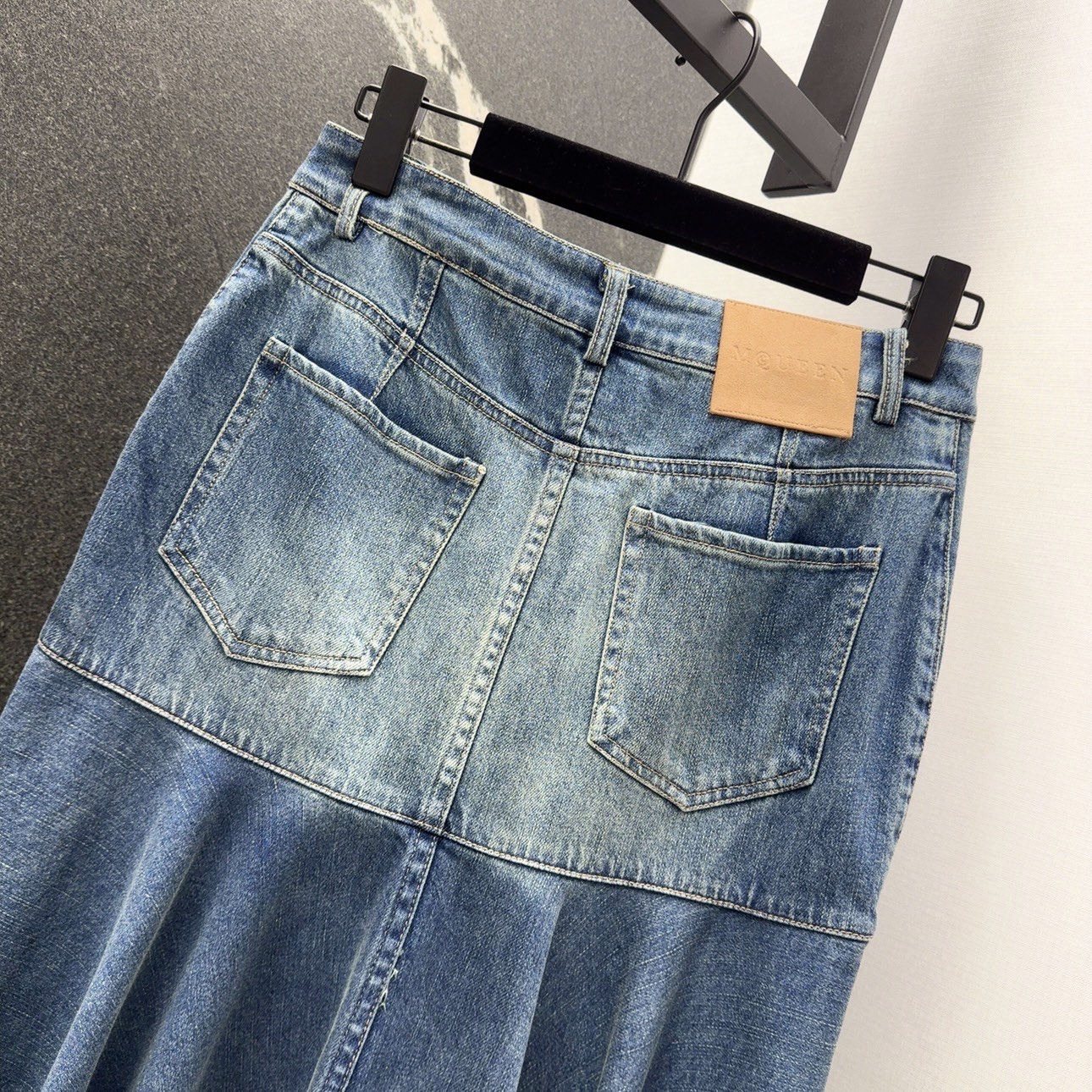 “Retro Cowfish Half-Dress: Stylish, High-Butt-Ass Hips Design with Unique Blue-Stone-Washed Cowboy Face” - 图片 8