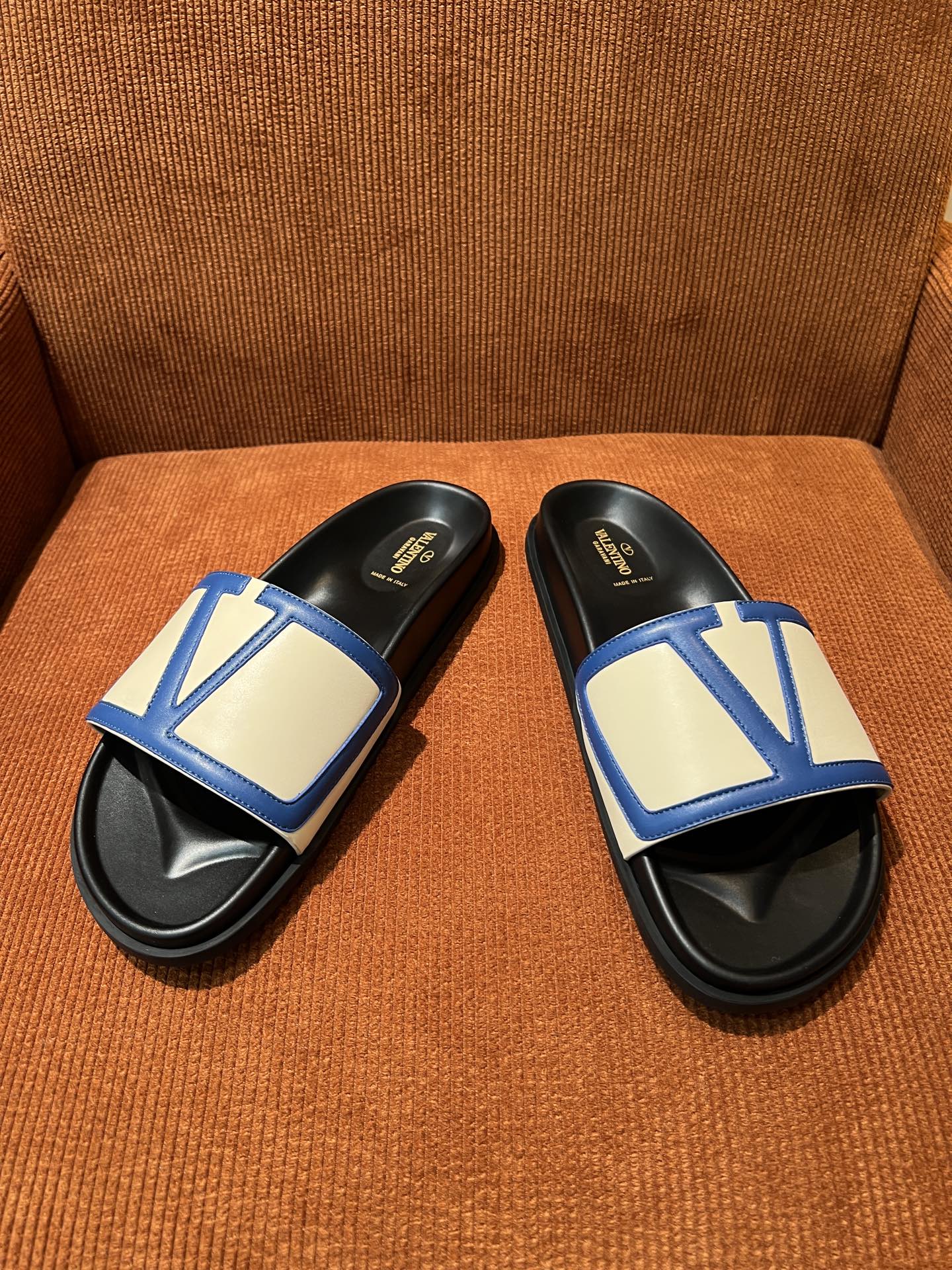 Valentino Garavani Men's Leather Slides - Comfortable & Stylish Summer Footwear 6 i1745049753323 3983 0 4