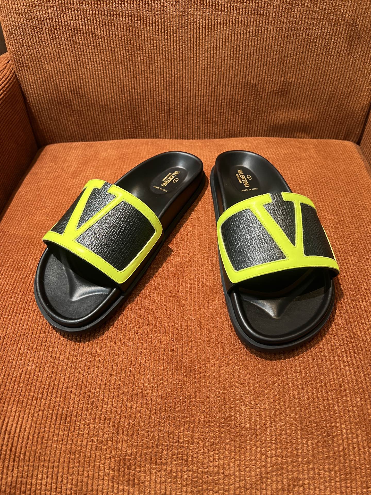 Valentino Garavani Men's Leather Slides with V Logo - Summer Essential 6 i1745049806825 4426 0 4