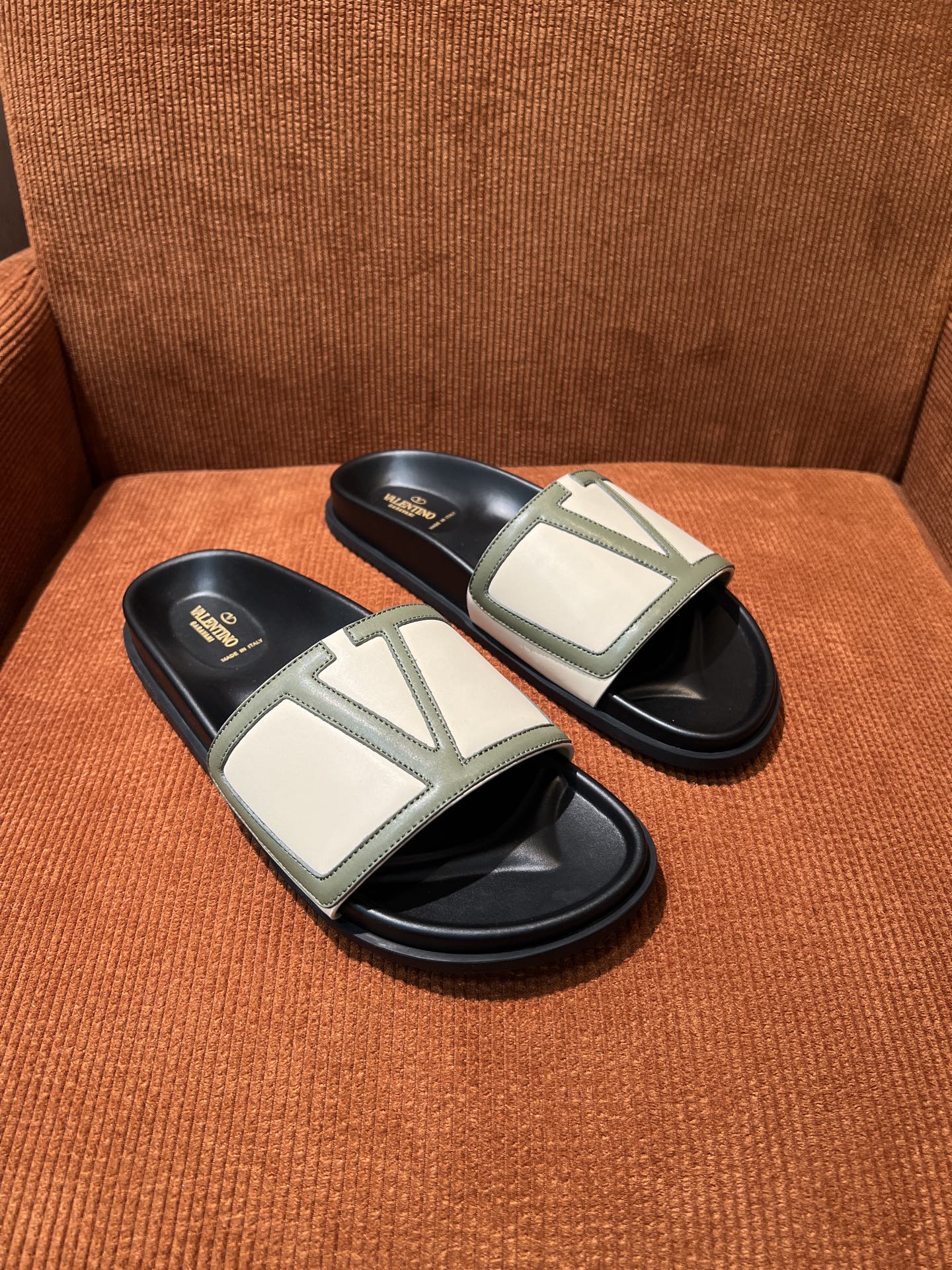Valentino Men's Leather Slides with Signature 'V' Detail - Summer Essential 5 i1745049823274 4980 0 3