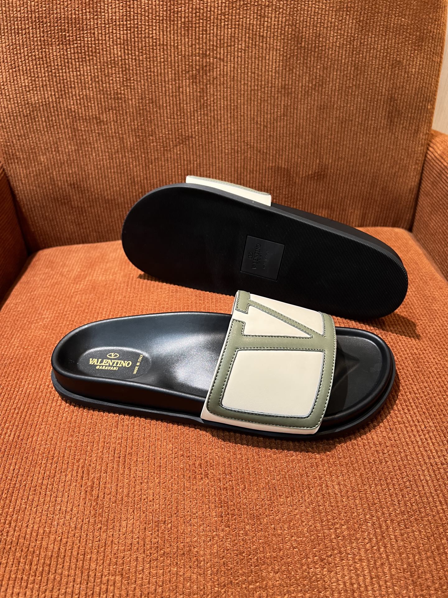 Valentino Men's Leather Slides with Signature 'V' Detail - Summer Essential 3 i1745049825182 7015 0 1