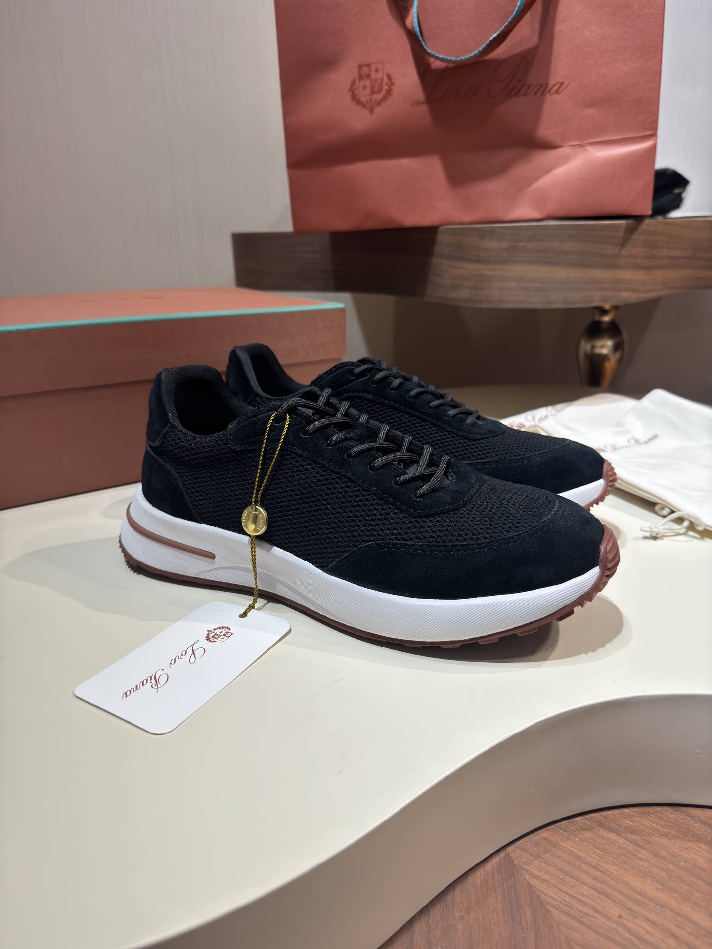 Loro Piana(男) Style Grey Leather Men's Shoes Lookbook Reference image 1