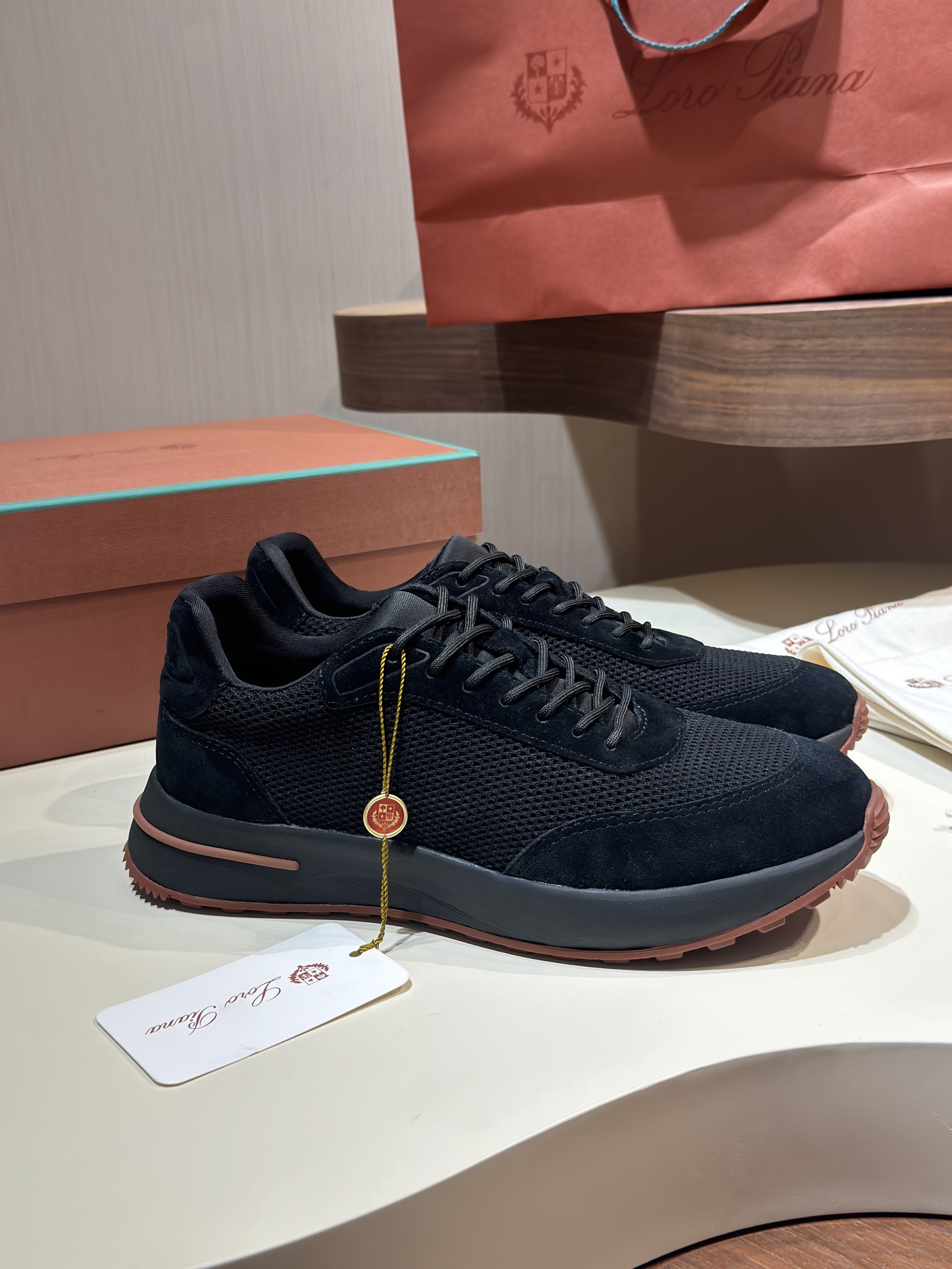 Loro Piana(男) Style Grey Leather Men's Shoes Lookbook Reference image 1