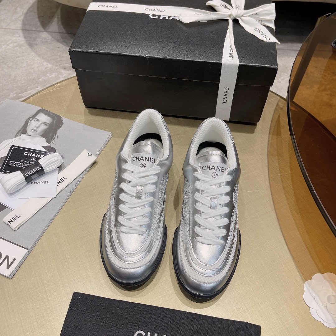 NO:483964,ch@nel 25k autumn and winter new color matching bottom sneaker jogging shoes. Original imported cowhide + imported mesh + high temperature hot diamond + silk heel imprinted cowhide. The inner breathable mesh is inside. Original TPU anti-slip sole 35-40 41 can be customized 5 colors, casual shoes/sports shoes, sneakers, cowhide19860909ch@nel 25k秋冬季新配色底 sneaker慢跑鞋 面 原版进口牛皮+进口网面+高温烫钻+丝绸后跟压印牛皮 里透气网面内里 原版TPU防滑大底 35-40 41可定做 5色出,休闲鞋/运动鞋,sneakers,cowhide,Women's Shoes