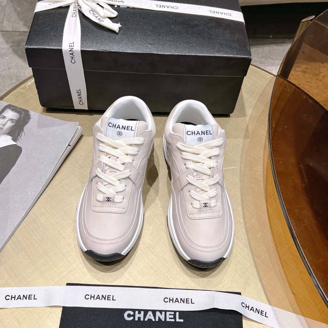 NO:483902,.24K C home sneakers sneakers fabric: original imported cowhide, custom-made sheepskin lining, original sole, open mold, anti-slip TPU material Size: Women's 35-41, three colors, casual shoes/sports shoes, chanel, sneakers, cowhide, sheepskin19860909.24K C家sneakers运动鞋 面料:原版进口牛皮 内里定制羊皮里 鞋底原版开模防滑TPU材质 Size : 女款35-41 颜色三色,休闲鞋/运动鞋,chanel,sneakers,cowhide,sheepskin,Women's Shoes