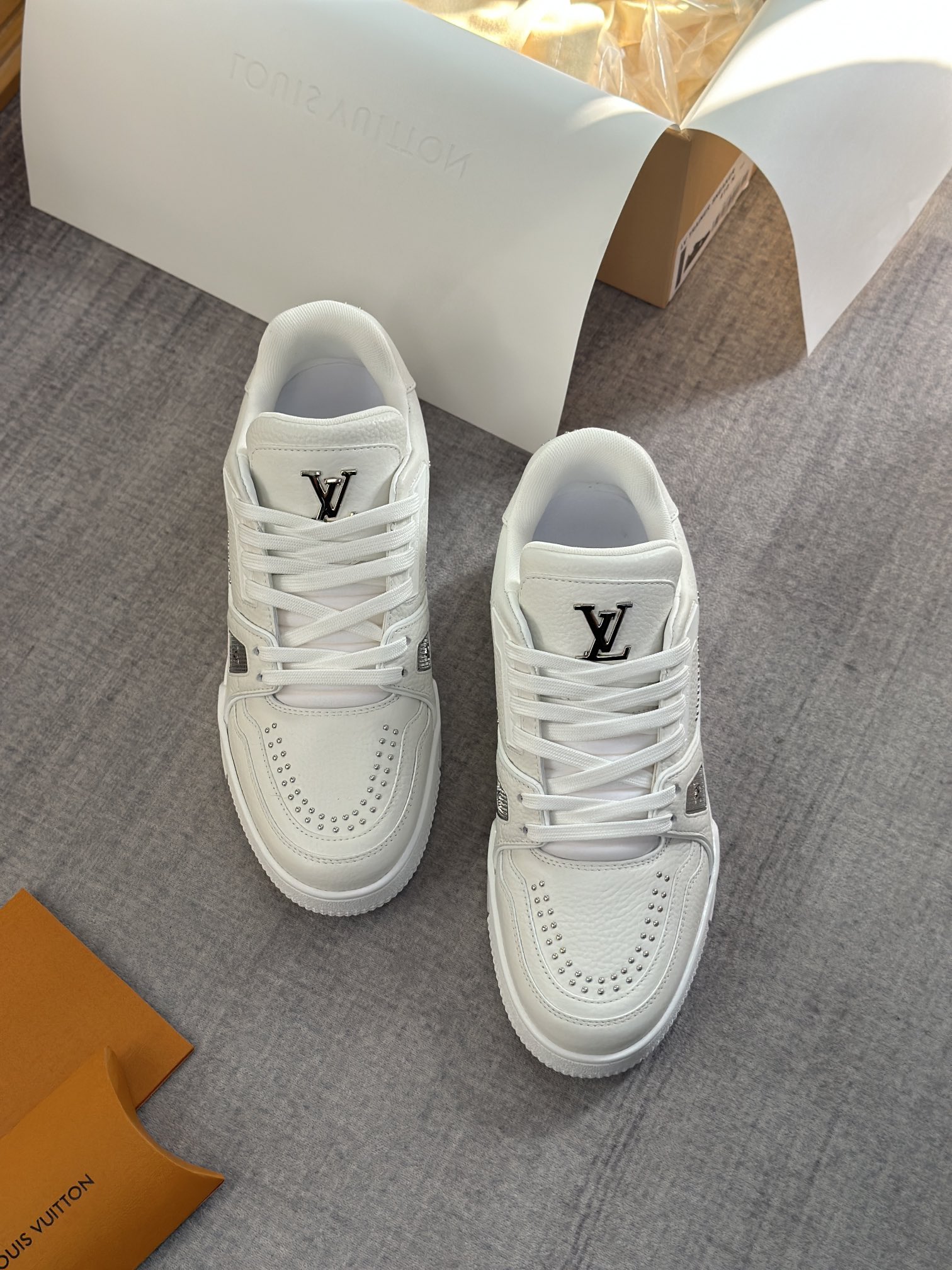 NO:356851,White,19860909白色,,Men's shoes