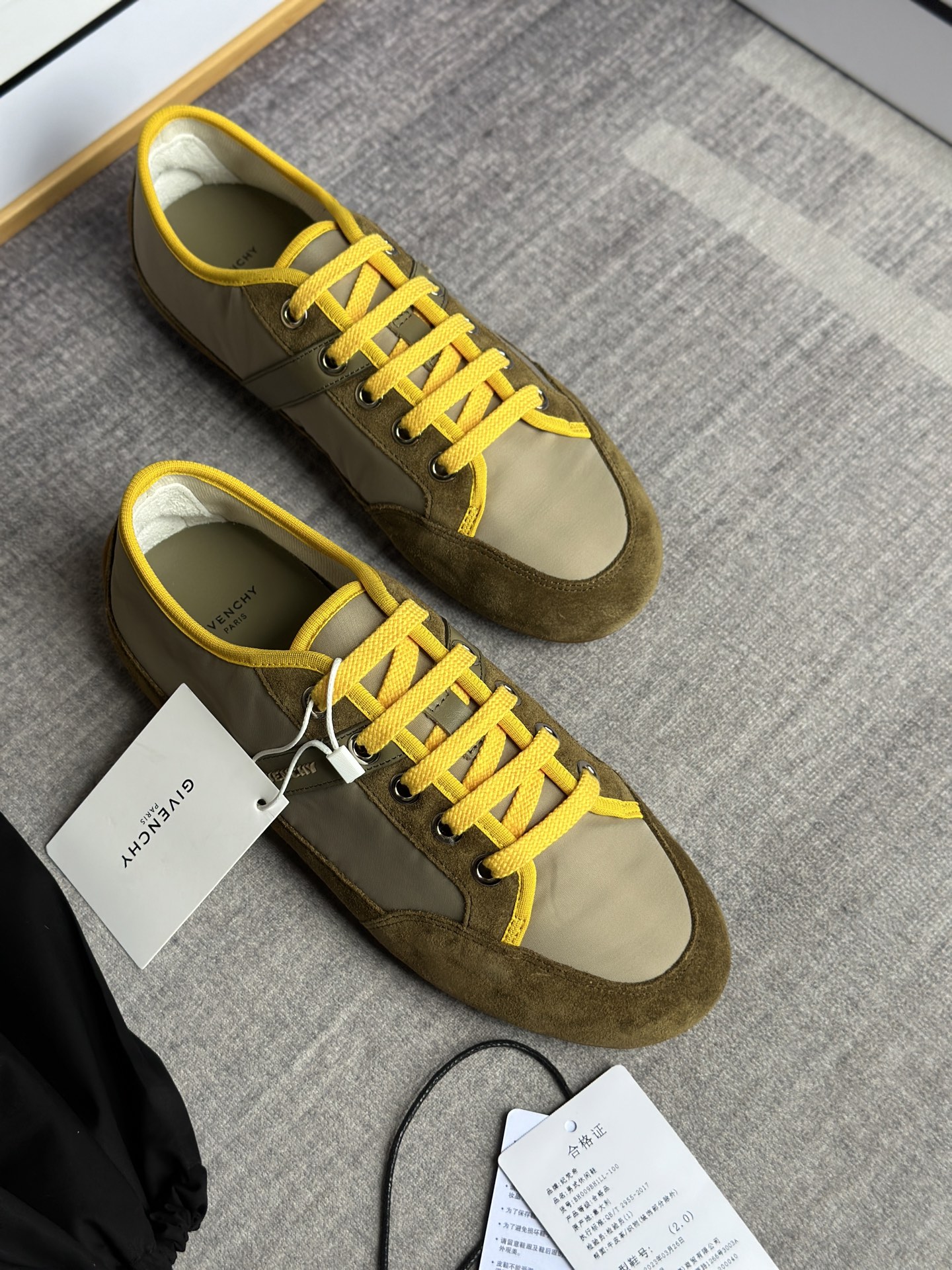 NO:542085,Color block,19860909拼色,,Men's shoes