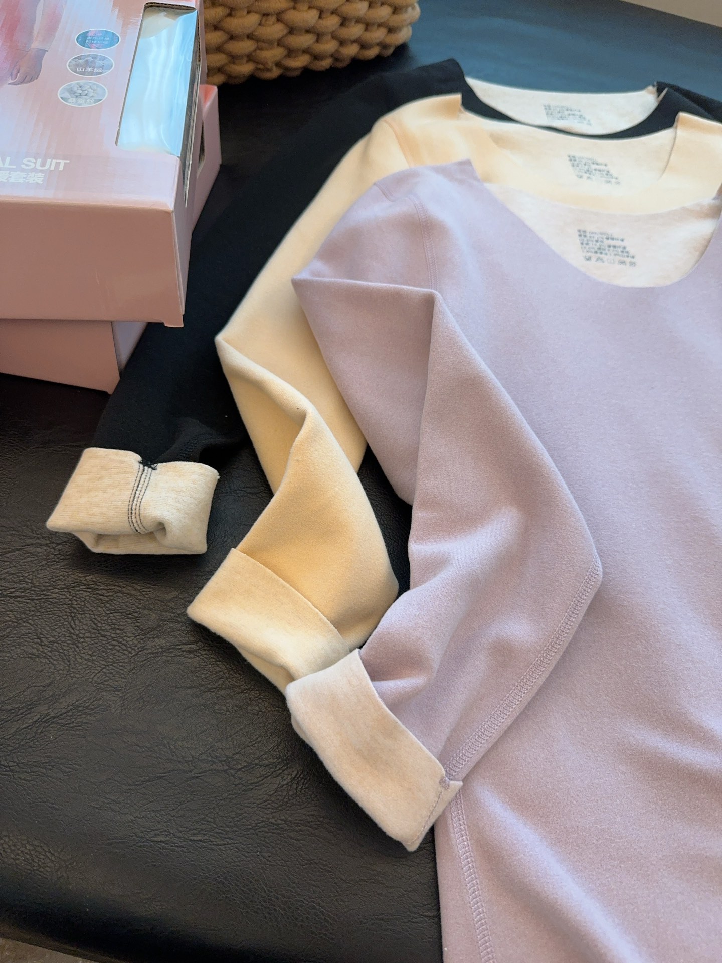 Women’s Seamless Cashmere & Mulberry Silk Thermal Underwear Set - Comprehensive 5