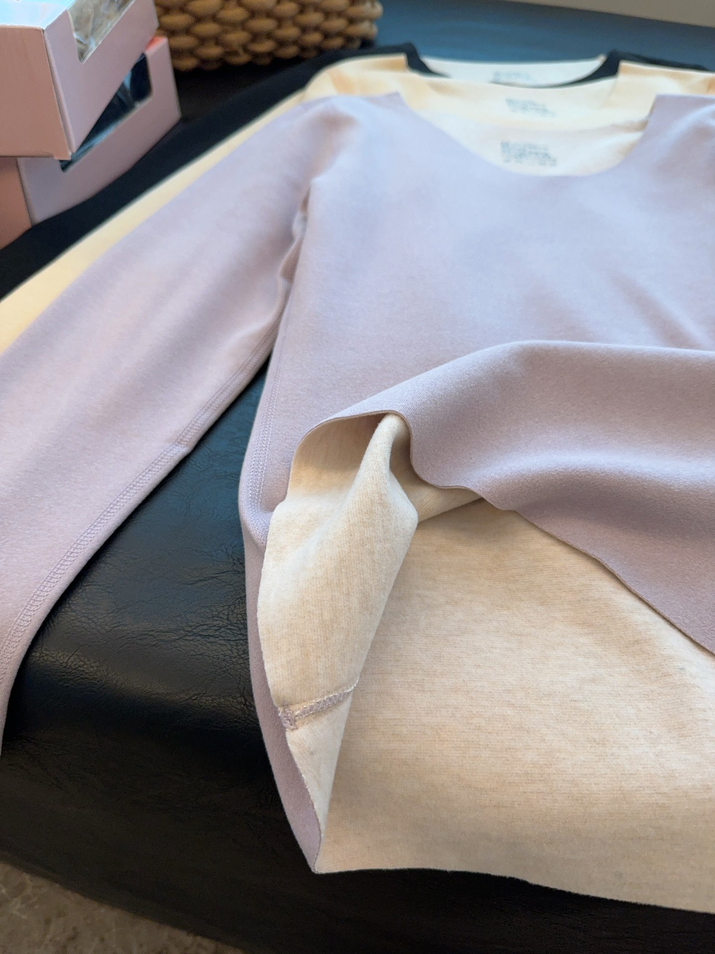 Women’s Seamless Cashmere & Mulberry Silk Thermal Underwear Set - Comprehensive 6