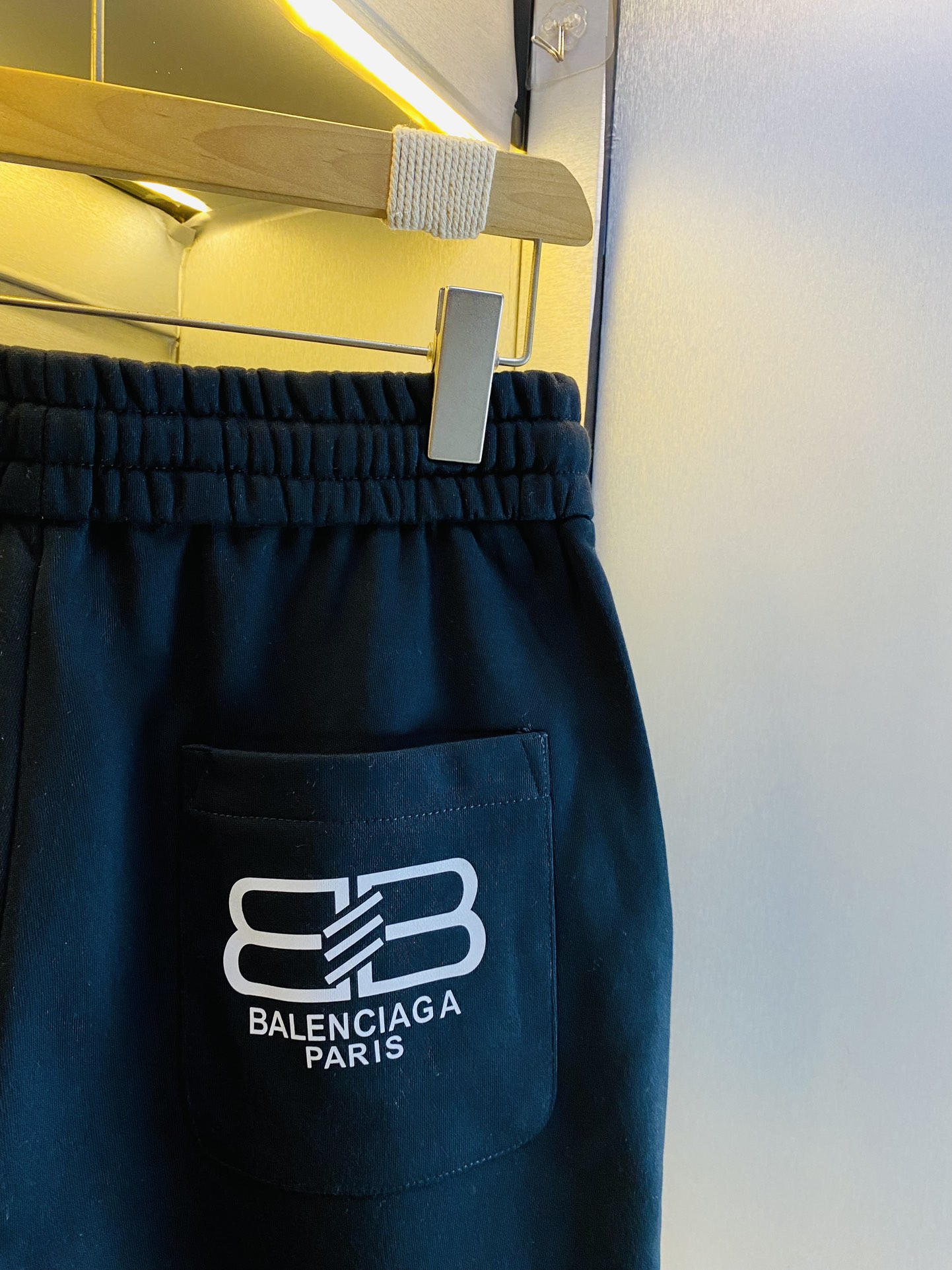 情侣款胖子福音220斤可穿巴黎世家Balenciaga重磅推荐！2024春夏必备专柜系列最新款短裤沙滩裤