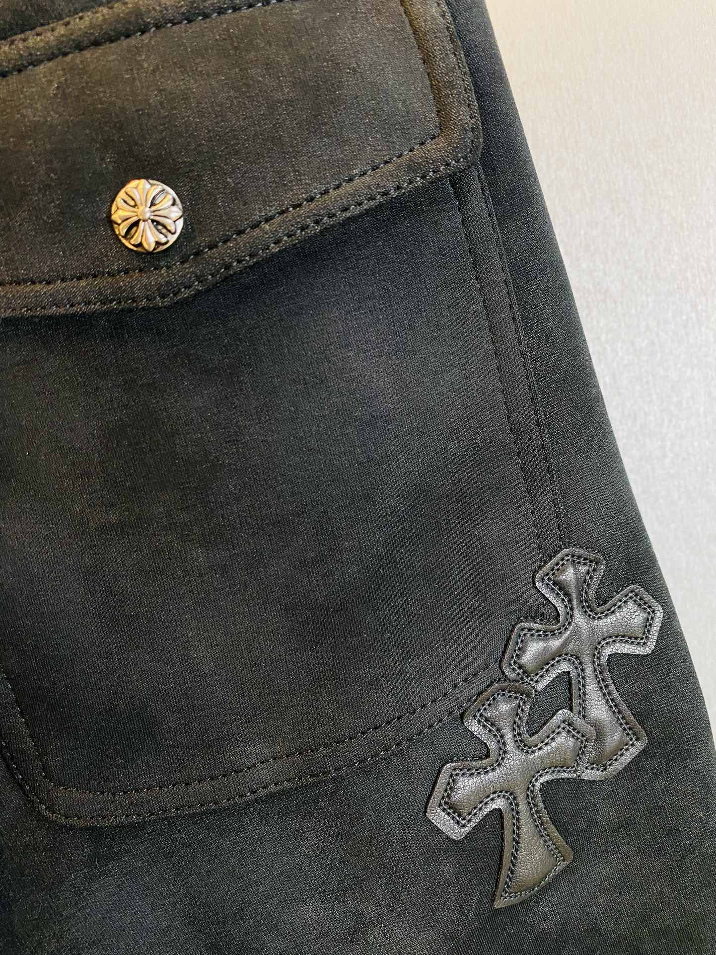 ！  官网原单货 可穿200斤🔥克罗心ChromeHearts 简约时尚 秋冬款休闲裤长裤👖身穿着非常舒