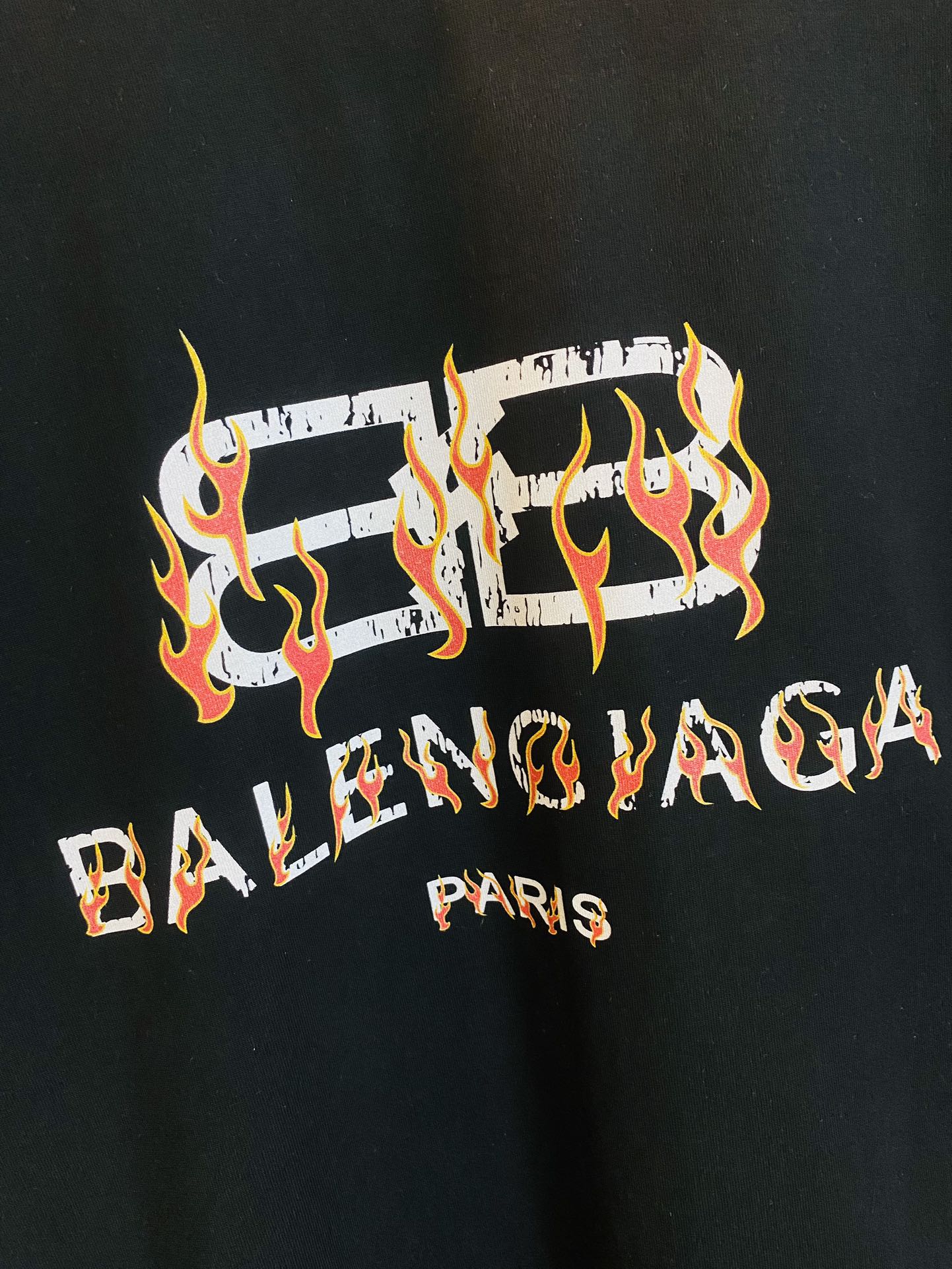 ！  🔥穿220斤 胖子福音 💞巴黎世家Balenciaga 原单品质情侣款 最新款 加厚长袖卫衣款打底