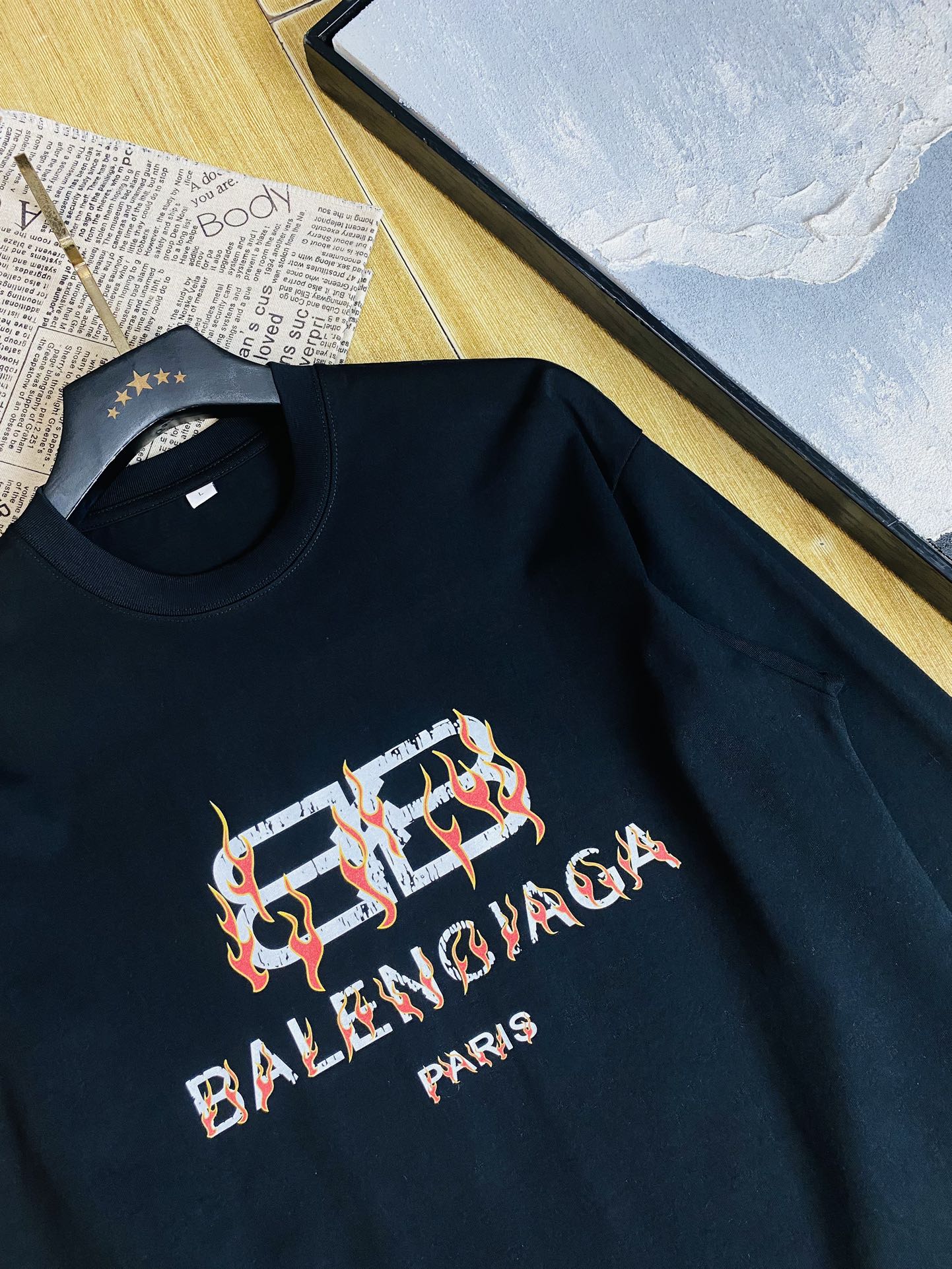 ！  🔥穿220斤 胖子福音 💞巴黎世家Balenciaga 原单品质情侣款 最新款 加厚长袖卫衣款打底