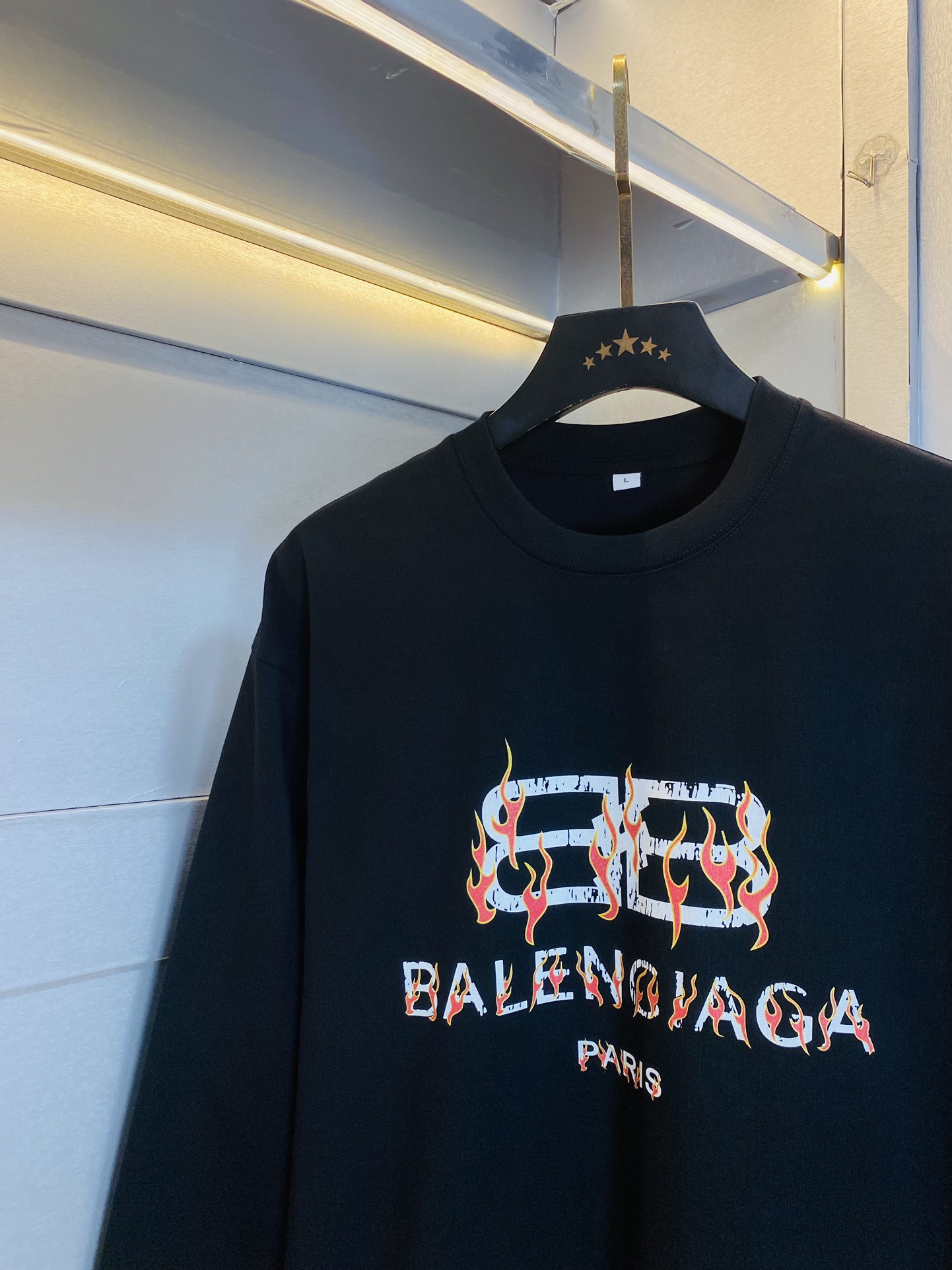 ！  🔥穿220斤 胖子福音 💞巴黎世家Balenciaga 原单品质情侣款 最新款 加厚长袖卫衣款打底