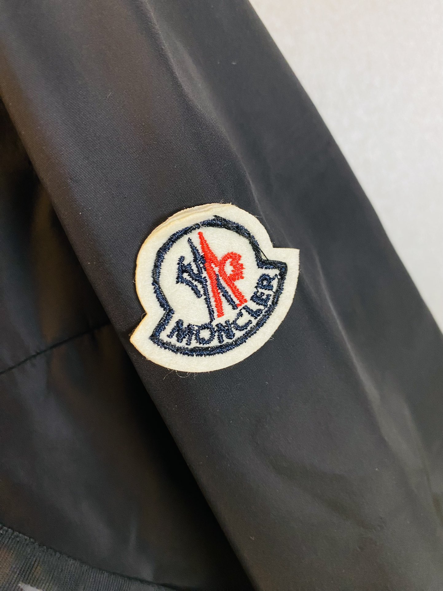 官网原单货可穿200斤蒙口Moncler2024秋款！新款外套夹克三标齐全带洗水唛高版本高品质原版面料网