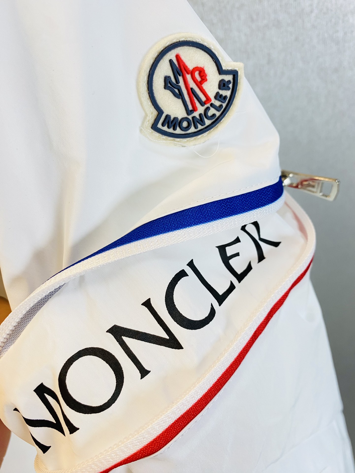 官网原单货可穿200斤蒙口Moncler2024秋款！新款外套夹克三标齐全带洗水唛高版本高品质原版面料网