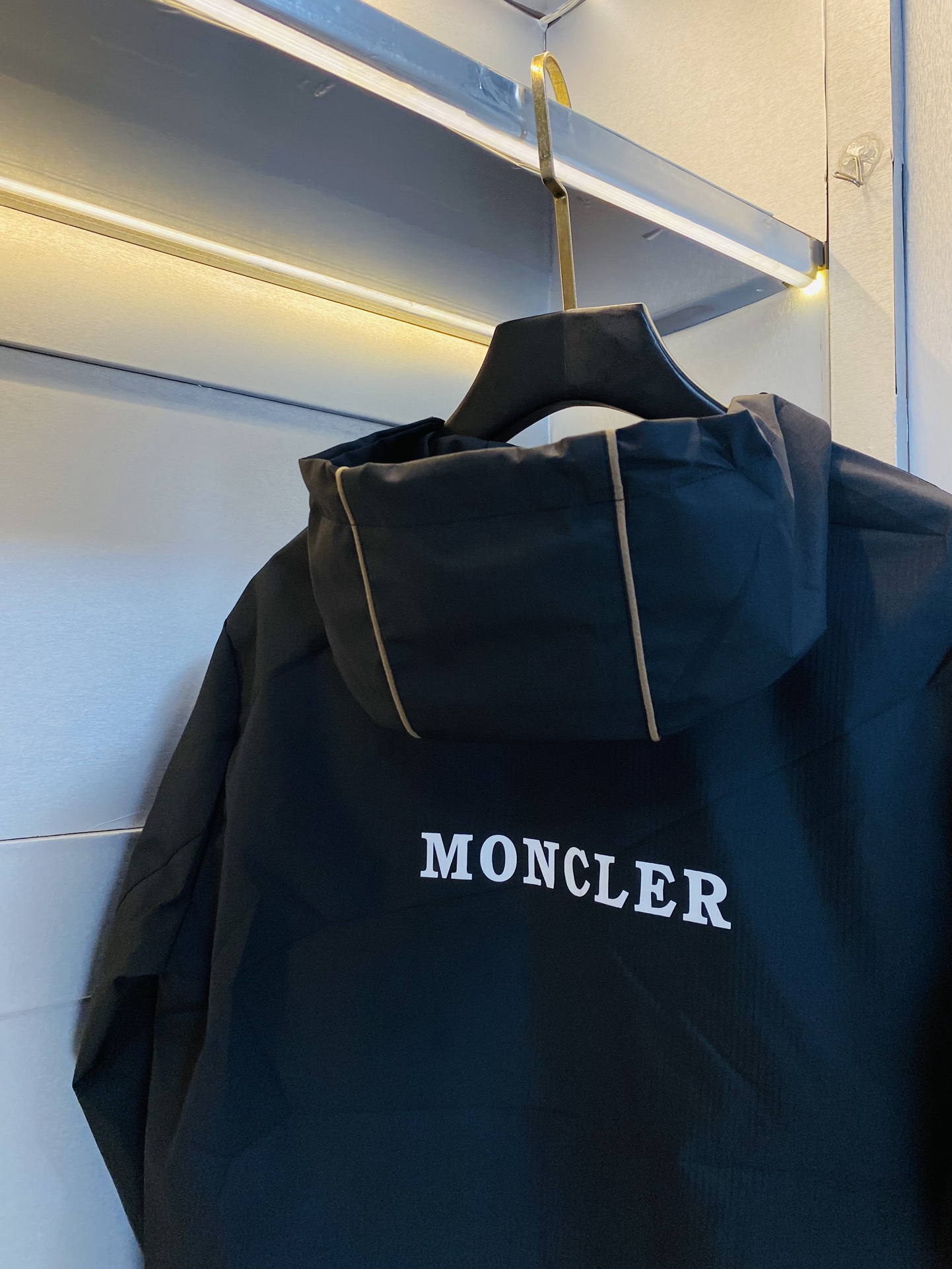 官网原单货可穿200斤蒙口Moncler2024秋款！新款外套夹克三标齐全带洗水唛高版本高品质原版面料网