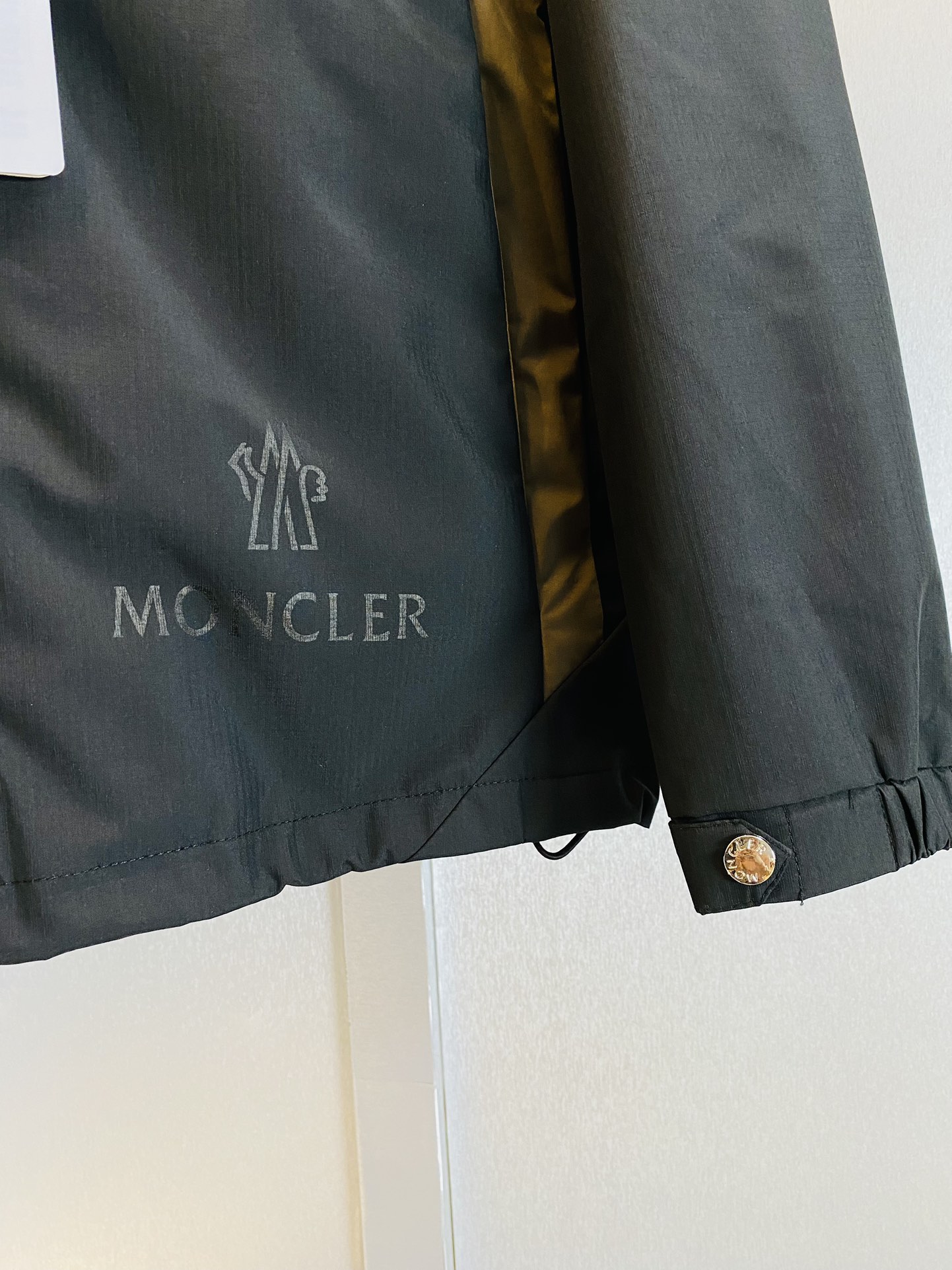 官网原单货可穿200斤蒙口Moncler2024秋款！新款外套夹克三标齐全带洗水唛高版本高品质原版面料网