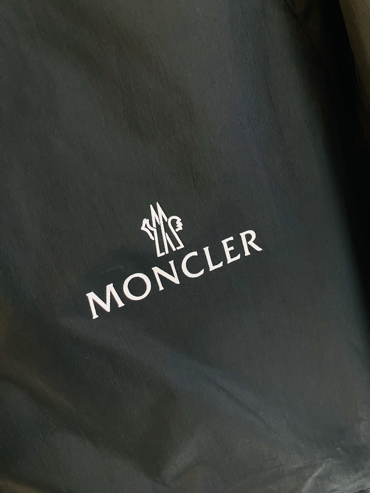 官网原单货可穿200斤蒙口Moncler2024秋款！新款外套夹克三标齐全带洗水唛高版本高品质原版面料网