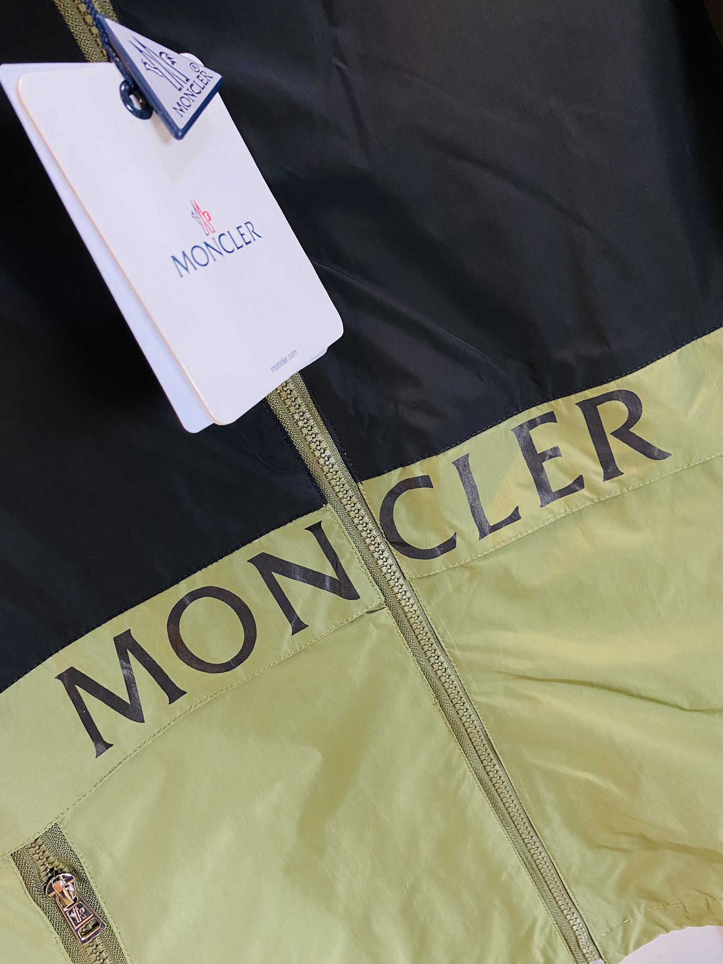 官网原单货可穿200斤蒙口Moncler2024秋款！新款外套夹克三标齐全带洗水唛高版本高品质原版面料网