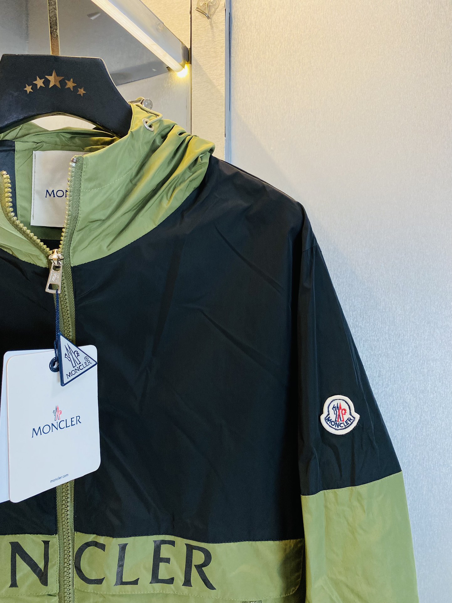 官网原单货可穿200斤蒙口Moncler2024秋款！新款外套夹克三标齐全带洗水唛高版本高品质原版面料网