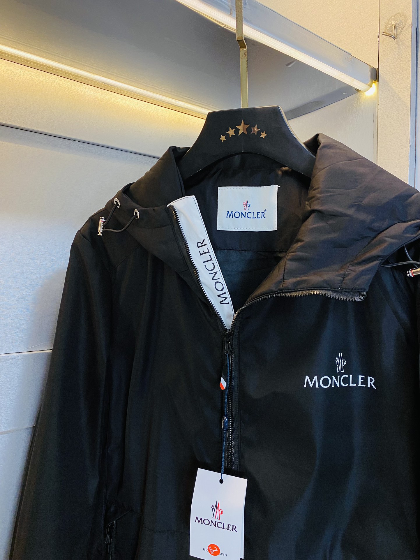 官网原单货可穿200斤蒙口Moncler2024秋款！新款外套夹克三标齐全带洗水唛高版本高品质原版面料网