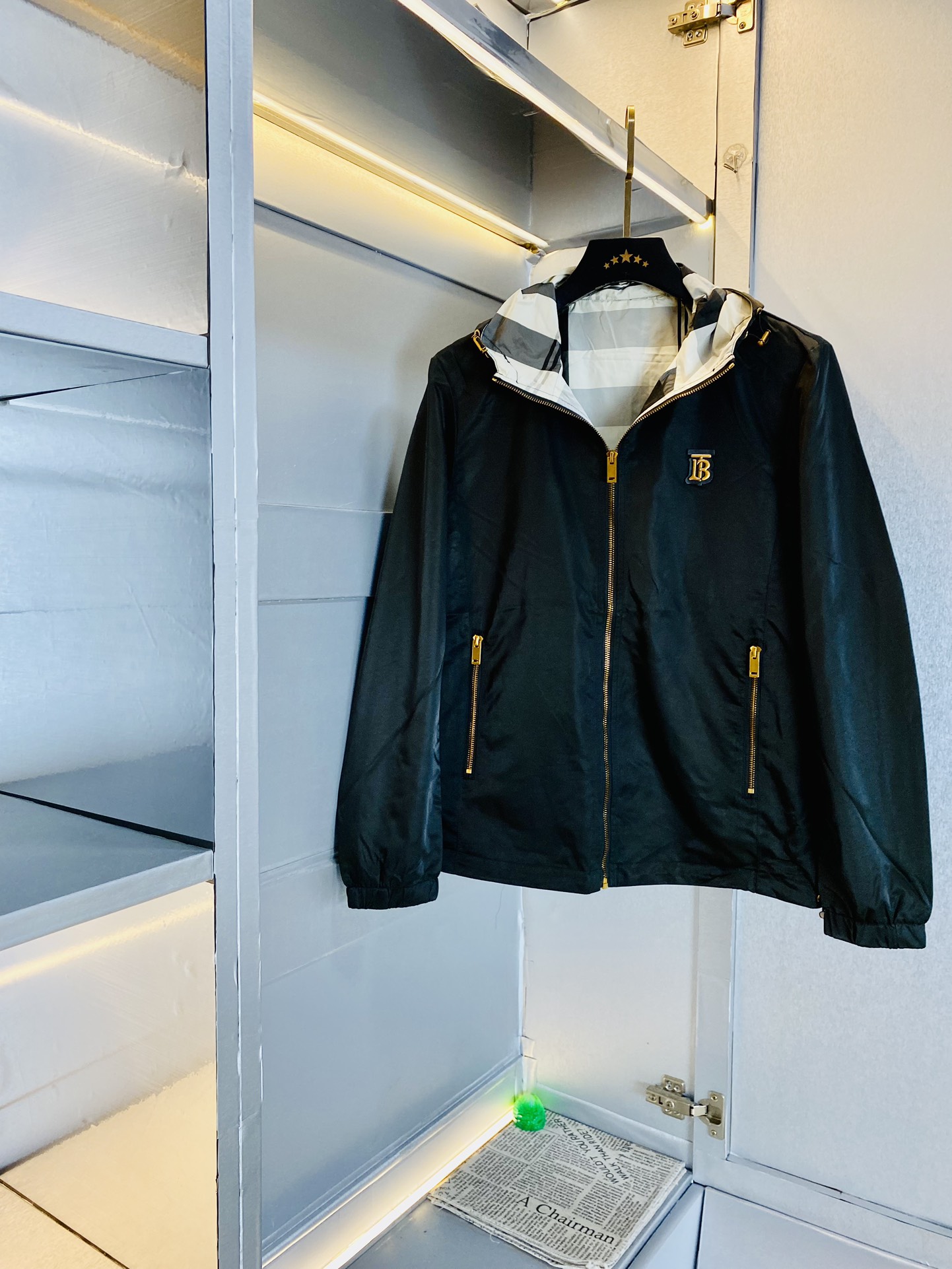 NO:119625,The original order on the official website can wear 200 kilogram Burberry autumn style!  New jacket jacket windbreaker, high-quality, original fabric, same style as internet celebrity, mold opening custom hardware accessories, very comfortable, super versatile, beautiful jacket, non-market, ordinary version, random comparison, absolutely guaranteed quality, color, color, size M-4XL,,burberry,burberry,jackets & coats,jackets & coats,alexander wang19860909官网原单货 可穿200斤巴宝莉Burberry 秋款！新款外套夹克防风衣 高版本高品质 原版面料网红明星同款 开模定制五金辅料 感非常舒服 超级百搭好看的一款外套 非市场普通版本 随意对比 品质绝对保证 颜色图色 尺码M-4XL,,burberry,burberry,jackets & coats,jackets & coats,alexander wang,Men's clothing