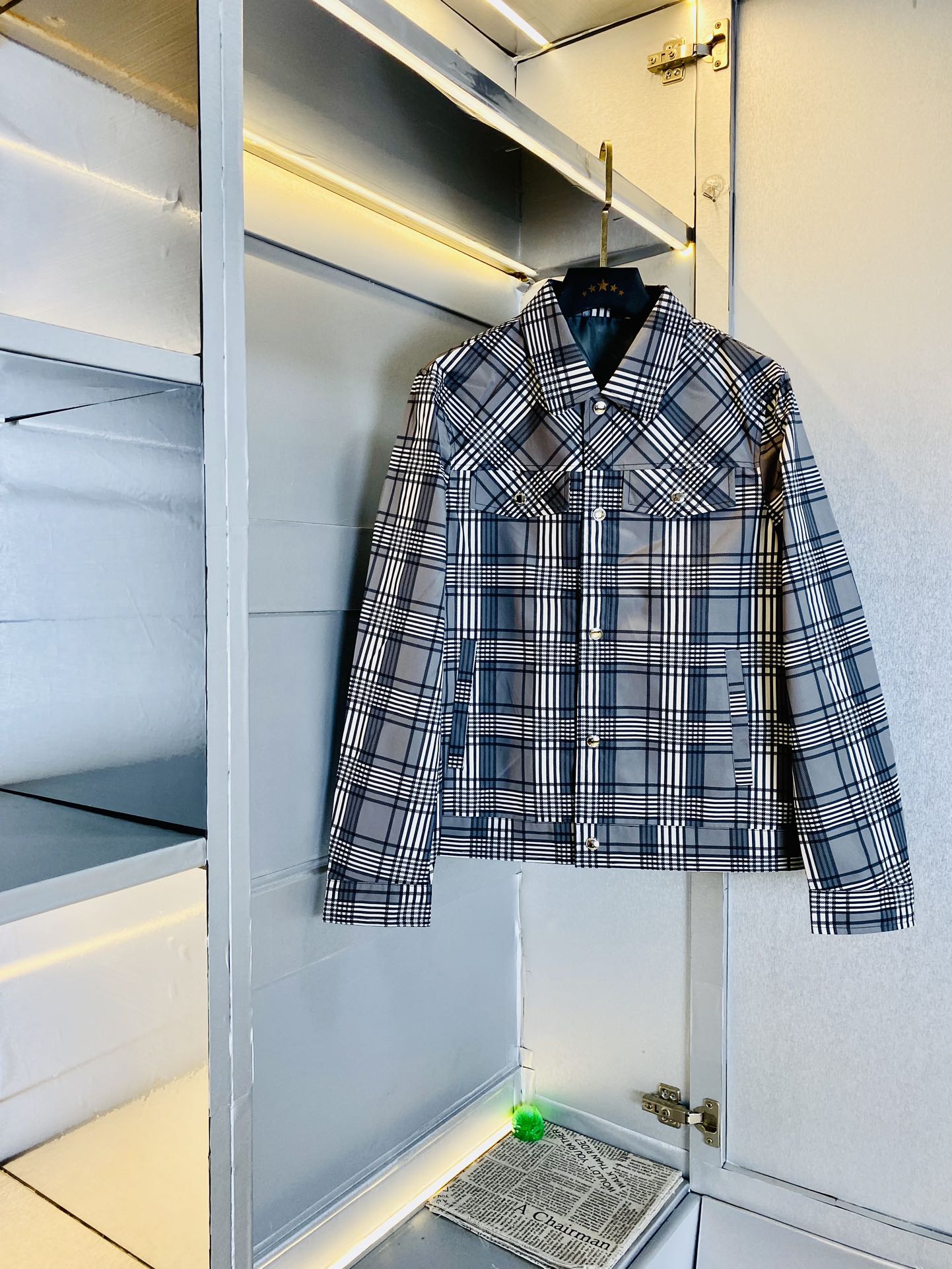 NO:119638,The original order on the official website can wear 200 kilogram Burberry autumn style!  New jacket jacket windbreaker, high-quality, original fabric, same style as internet celebrity, mold opening custom hardware accessories, very comfortable, super versatile, beautiful jacket, non-market, ordinary version, random comparison, absolutely guaranteed quality, color, color, size M-4XL,,burberry,burberry,jackets & coats,jackets & coats,alexander wang19860909官网原单货 可穿200斤巴宝莉Burberry 秋款！新款外套夹克防风衣 高版本高品质 原版面料网红明星同款 开模定制五金辅料 感非常舒服 超级百搭好看的一款外套 非市场普通版本 随意对比 品质绝对保证 颜色图色 尺码M-4XL,,burberry,burberry,jackets & coats,jackets & coats,alexander wang,Men's clothing