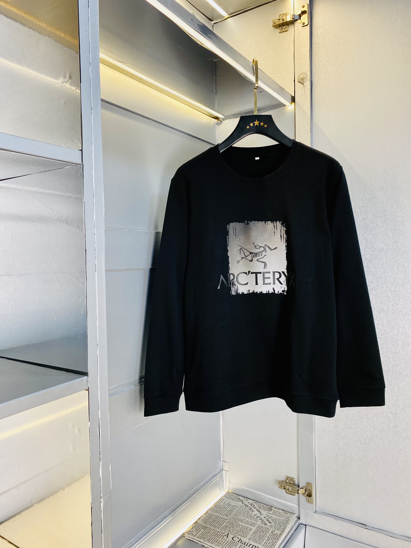 NO:132640,The official website can wear 200 kilograms of fat man's gospel. Archaeopteryx. Original quality. Complete three standards. Latest style. Men's sweatshirt. T-shirt. Selected counters to customize the top-grade double mercerized cotton imported fabric. All details are perfectly 1-to-1 reproduction. Restore the authenticity. Original hardware. High-end customized auxiliary materials. Original original mark. The upper body effect is excellent!  Code count: M-4XL, arc'teryx, hoodie, sweatshirts, tees, t-shirt, alexander wang19860909官网款可穿200斤胖子福音 始祖鸟Arcteryx 原单品质 三标齐全 最新款 衣服男装卫衣T恤 精选专柜订制顶级双丝光棉进口面料 所有细节做工完美1比1复刻 还原正品百分百 原版五金 高端订制辅料 原厂原标 上身效果超赞！码数:M-4XL,arc'teryx,hoodie,sweatshirts,tees，t-shirt,alexander wang,Men's clothing