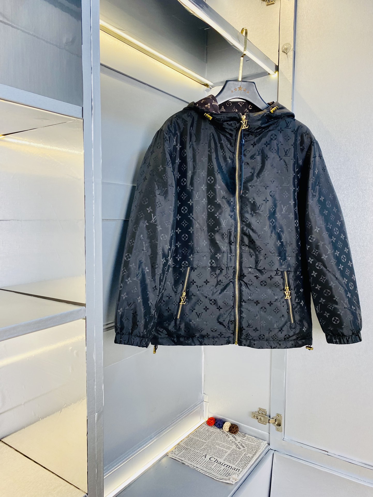 NO:122826,The original order of the official website can wear 200 catties Louis Vuitton Lv winter style!  New cotton coat coat cotton coat jacket jacket high version high quality original fabric internet celebrity star model opening mold custom hardware accessories very comfortable super versatile jacket non-market ordinary version random comparison absolutely guaranteed quality color picture color size M-3XL,,louis vuitton,louis vuitton,jackets & coats,jackets & coats,alexander wang19860909官网原单货 可穿200斤路易威登Lv 冬款！新款棉衣外套棉服外套夹克 高版本高品质 原版面料网红明星同款 开模定制五金辅料 感非常舒服 超级百搭好看的一款外套 非市场普通版本 随意对比 品质绝对保证 颜色图色 尺码M-3XL,,louis vuitton,louis vuitton,jackets & coats,jackets & coats,alexander wang,Men's clothing