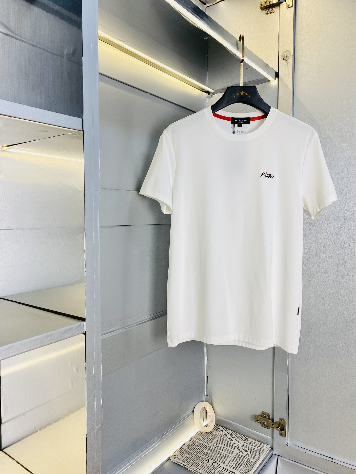 NO:513776,200 kilograms Italian brand Kiton Original single quality 2025 latest short-sleeved counter customized top-grade double mercerized cotton imported fabrics All details are perfectly 1 to 1 replicate, restore the authentic 100% original hardware High-end custom auxiliary materials Original factory original standard The upper body effect is excellent Number of codes M-4XL,,T-shirt,alexander wang19860909可穿200斤 意大利品牌Kiton 原单品质 2025最新款短袖 精选专柜订制顶级双丝光棉进口面料 所有细节做工完美1比1复刻 还原正品百分百 原版五金 高端订制辅料 原厂原标 上身效果超赞 码数 M-4XL,,T-shirt,alexander wang,Men's clothing