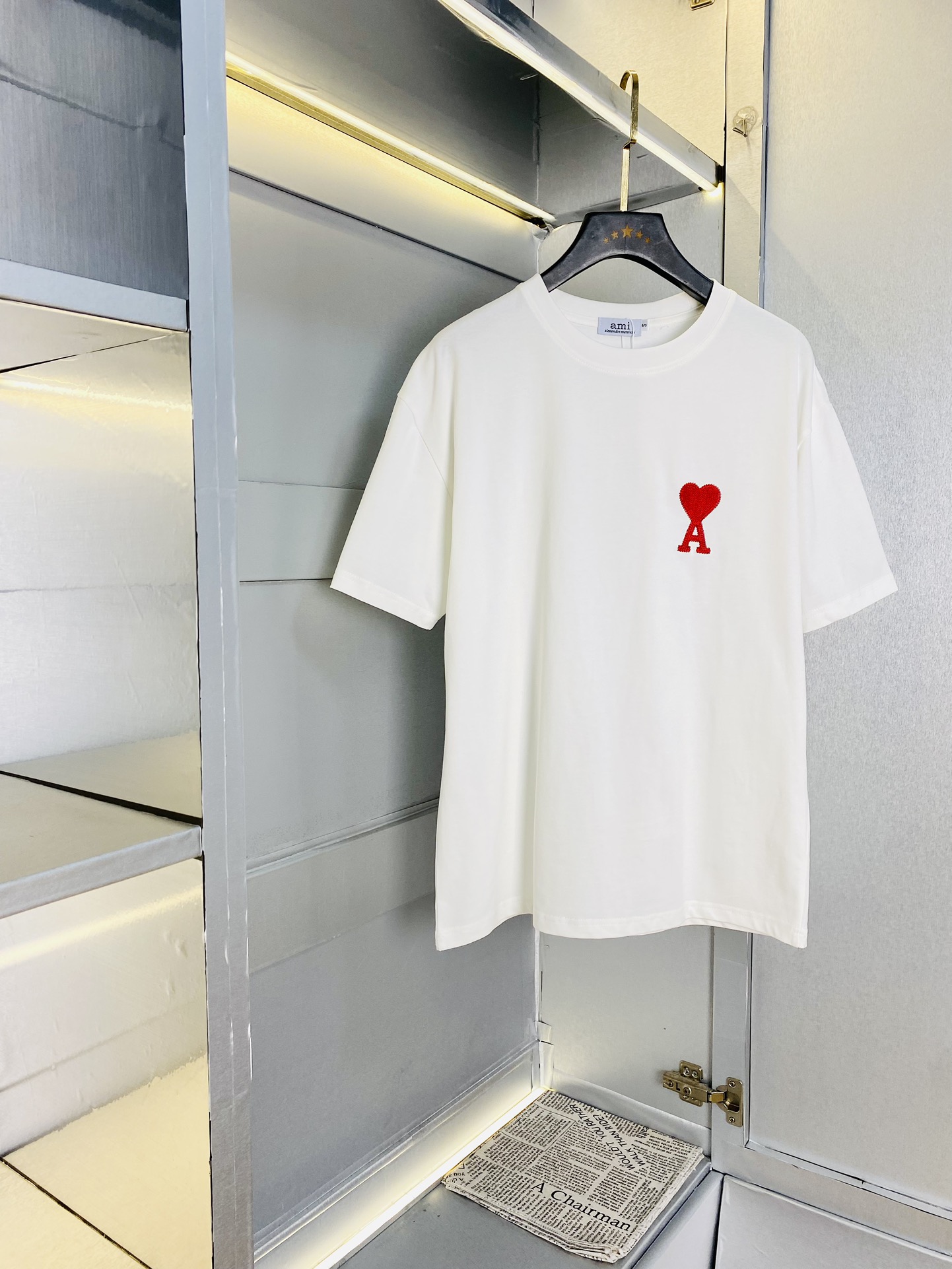 NO:119643,Wearable 220 catties Couple model Ami Ami Original quality Latest style Men's short-sleeved T-shirt High-end printed workmanship!  Selected counter custom-made pure cotton imported fabrics, all details are perfectly 1 to 1 replica, restore the authenticity 100% original hardware, high-end customized auxiliary materials, original factory original standard, excellent upper body effect!  S-XL (170/140 catties wear S), amiri, T-shirt, tees, t-shirt, alexander wang19860909可穿220斤 情侣款 艾米Ami 原单品质 最新款 男装短袖T恤 高级印花做工！精选专柜订制纯棉进口面料 所有细节做工完美1比1复刻 还原正品百分百 原版五金 高端订制辅料 原厂原标 上身效果超赞！码数S-XL（170/140斤穿S）,,amiri,T-shirt,tees，t-shirt,alexander wang,Men's clothing