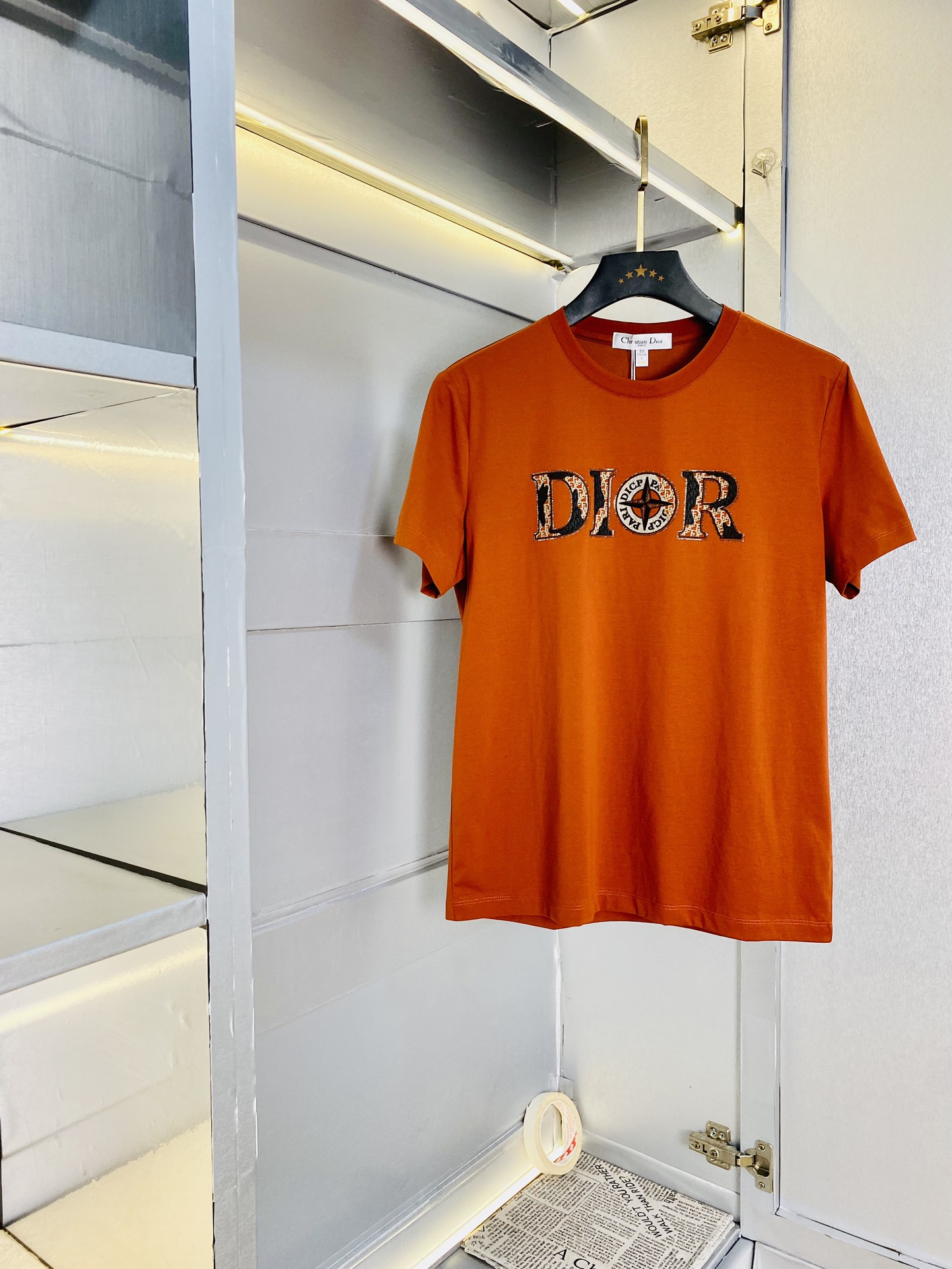 NO:119645,200 catties Dior Original single quality Latest short sleeves Selected counter custom-made top double mercerized cotton imported fabrics All details are perfectly 1 to 1 replicate, restore the authentic 100% original hardware High-end custom auxiliary materials Original original mark Excellent upper body effect Number M-4XL,,dior,dior,T-shirt,alexander wang19860909可穿200斤 迪奥Dior 原单品质 最新款短袖 精选专柜订制顶级双丝光棉进口面料 所有细节做工完美1比1复刻 还原正品百分百 原版五金 高端订制辅料 原厂原标 上身效果超赞 码数 M-4XL,,dior,dior,T-shirt,alexander wang,Men's clothing