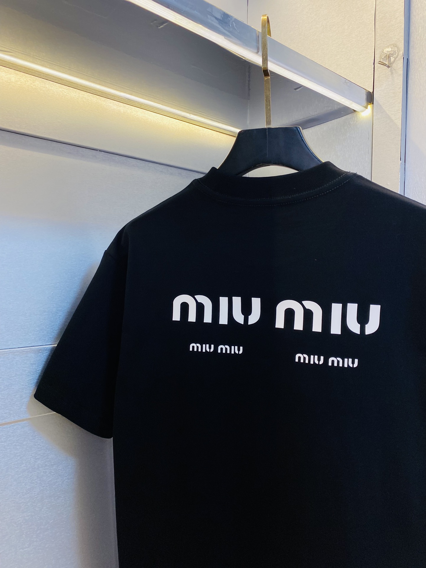 ！ 🔥穿210斤 胖子福音 情侣装💞缪缪MiuMiu 原单品质 2025最新款 男装短袖T恤 精选专柜订