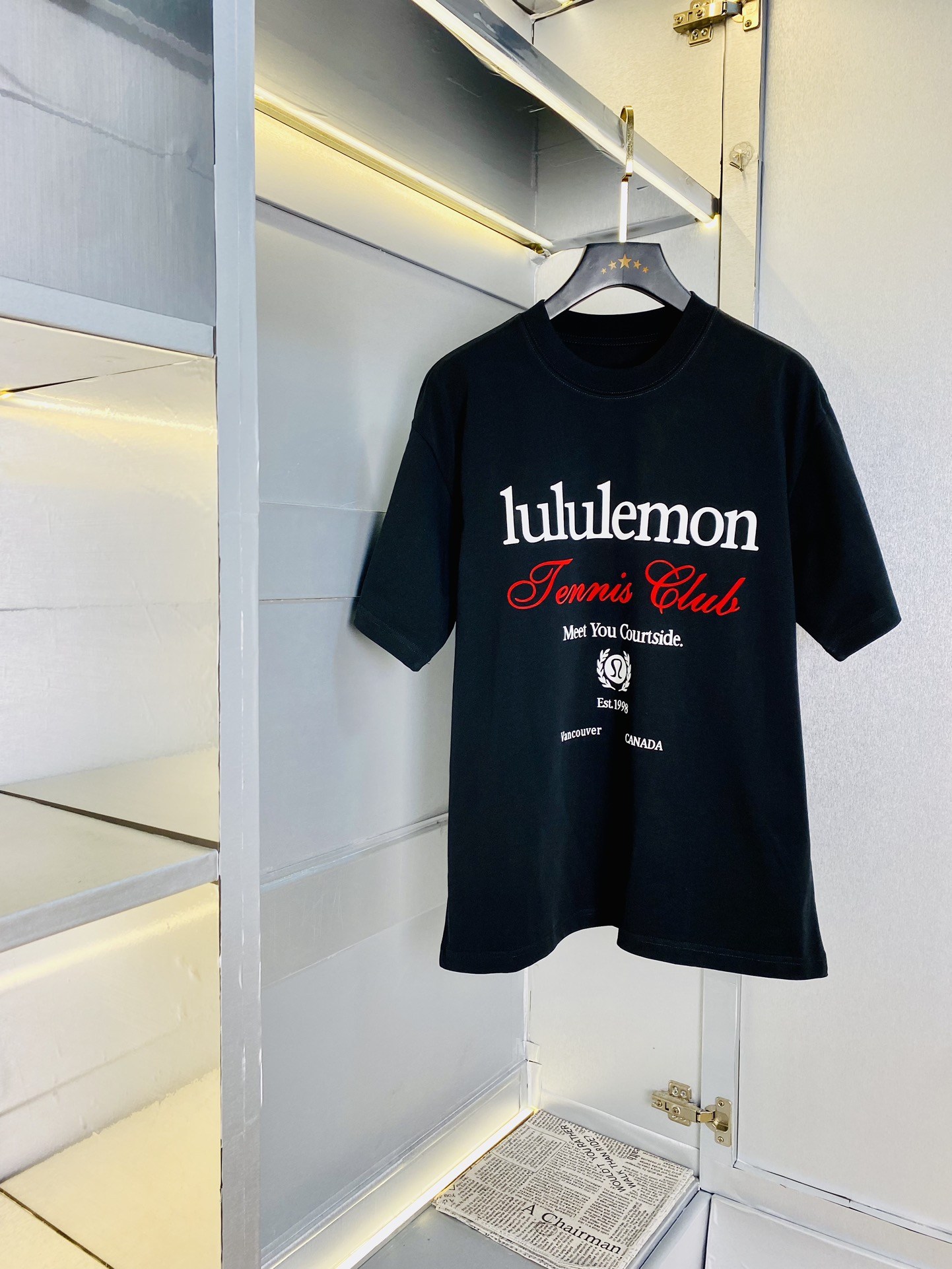 NO:131023,Wearing 210 pounds, Fatty Gospel, Couple outfit LP, Original quality, 2025 latest style, Men's short-sleeved T-shirt, Selected counter custom-made top mercerized cotton imported fabric, all details are perfectly 1 to 1 replica, restore the authenticity 100% original hardware, high-end customized auxiliary materials, original factory original standard, excellent upper body effect!  M-3XL (175/130 catties M), loro piana, T-shirt, tees, t-shirt, alexander wang19860909穿210斤 胖子福音 情侣装LP 原单品质 2025最新款 男装短袖T恤 精选专柜订制顶级丝光棉进口面料 所有细节做工完美1比1复刻 还原正品百分百 原版五金 高端订制辅料 原厂原标 上身效果超赞！码数偏大M-3XL(175/130斤穿M),,loro piana,T-shirt,tees，t-shirt,alexander wang,Men's clothing