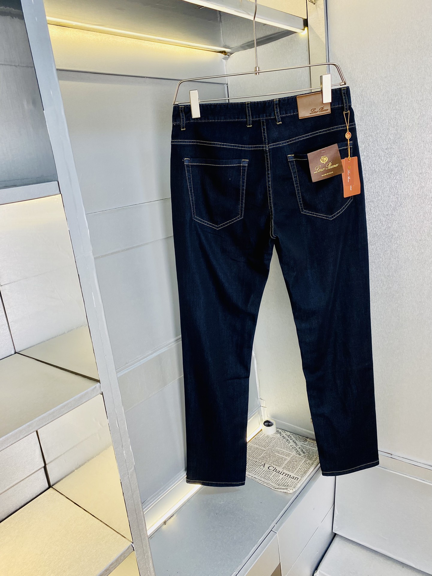 NO:140957,Original single product, 220 kilograms of fat man's gospel Lp, the new early spring model is available at the same time for sale, fashionable casual pants and elastic jeans, imported original fabric, comfortable and breathable upper body, top craft hardware accessories. The grade is extremely high, the style is super positive, and the upper body is fashionable and stylish!  A must-have item in the closet!  Size 29-40 (35), loro piana, jeans, alexander wang19860909原单货 可穿220斤胖子福音Lp 早春款新款专柜同步有售,时尚休闲裤弹力牛仔裤,进口原版面料,上身舒适透气,顶级工艺五金配饰.档次极高,版型超正,上身时尚有型！衣橱必备单品！尺码29-40（有35）,,loro piana,jeans,alexander wang,Men's clothing